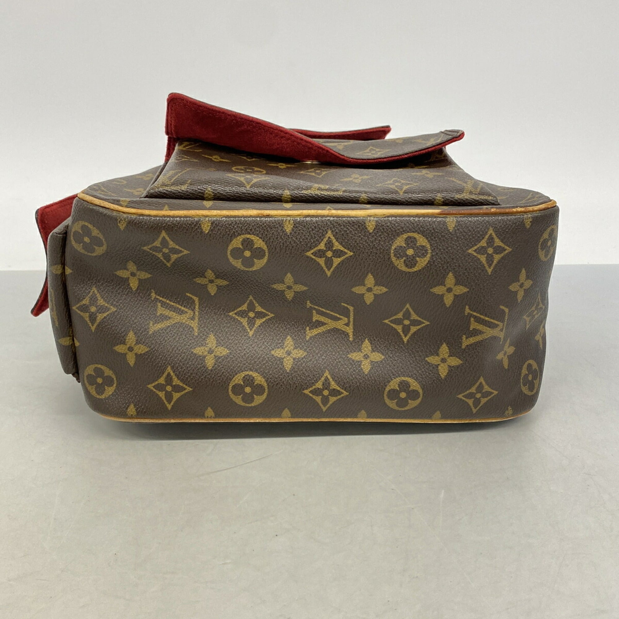 Louis Vuitton Brown Handbag (Pre-Owned)