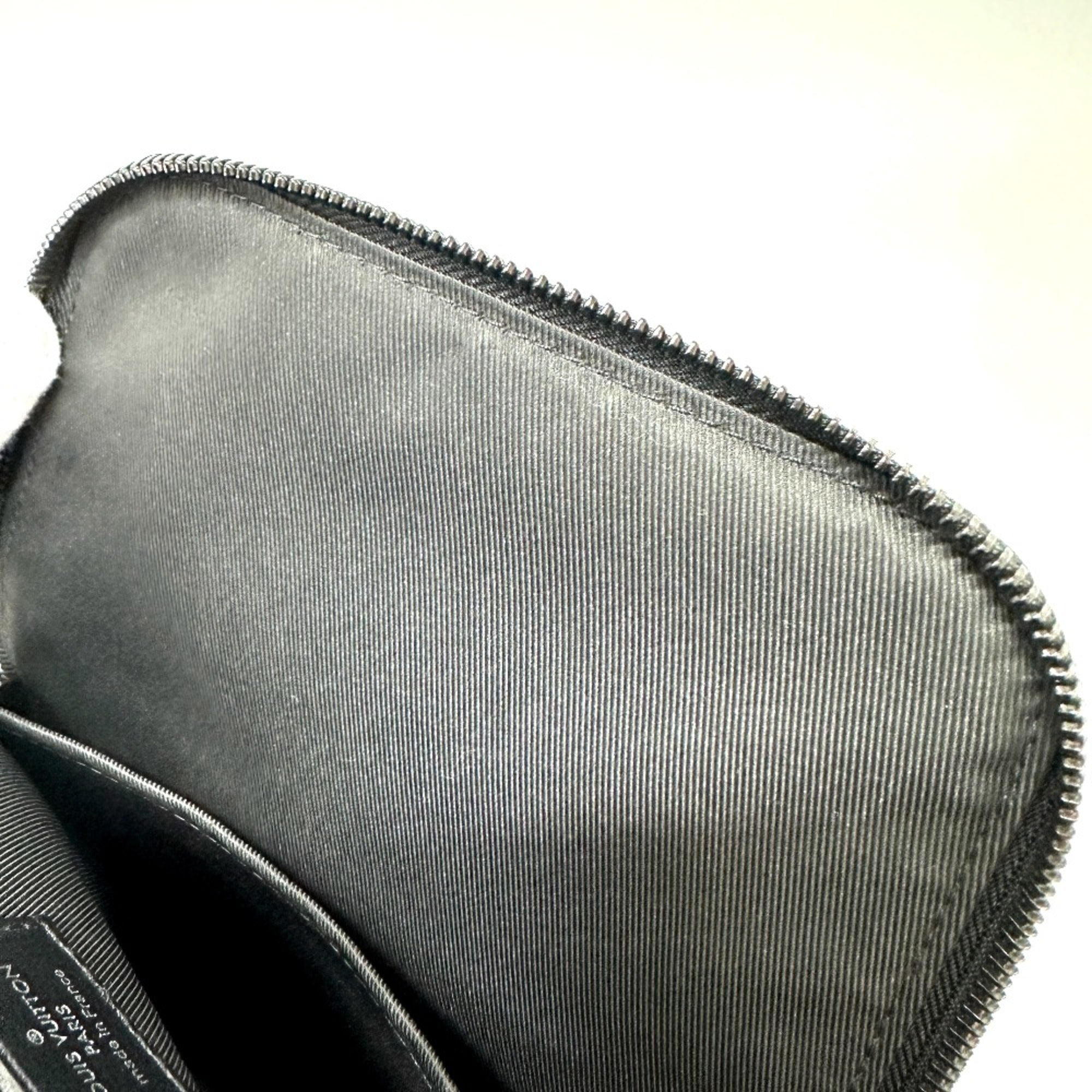 Louis Vuitton Brown Other Other (Pre-Owned)