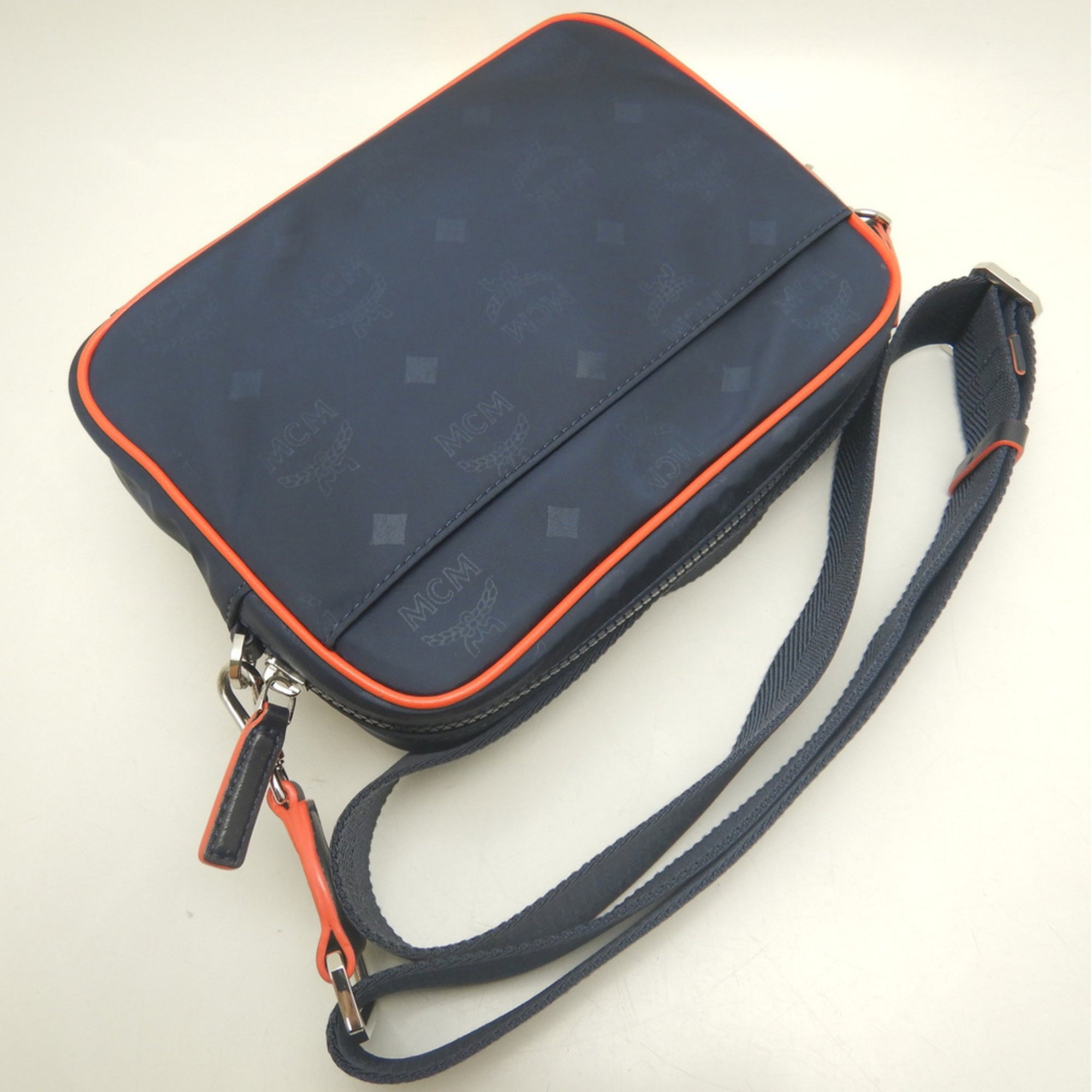 Mcm Navy Nylon Crossbody Bag Shoulder Bag (Pre-Owned)