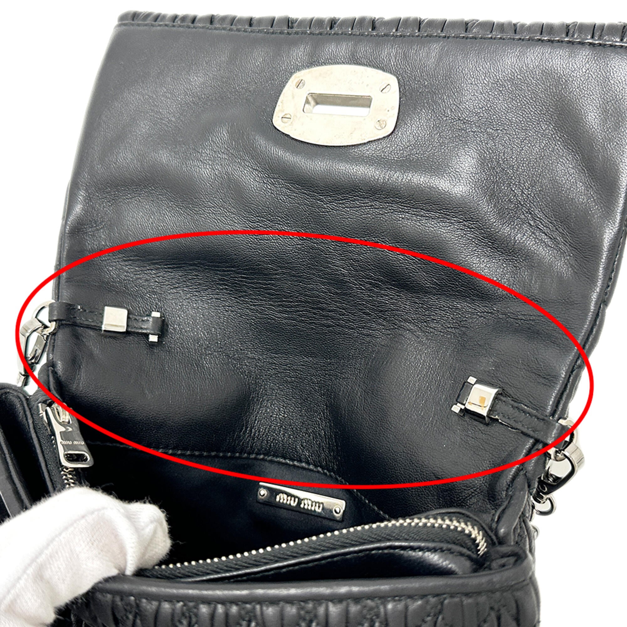 Miu Miu Black Leather Handbag Shoulder Bag (Pre-Owned)