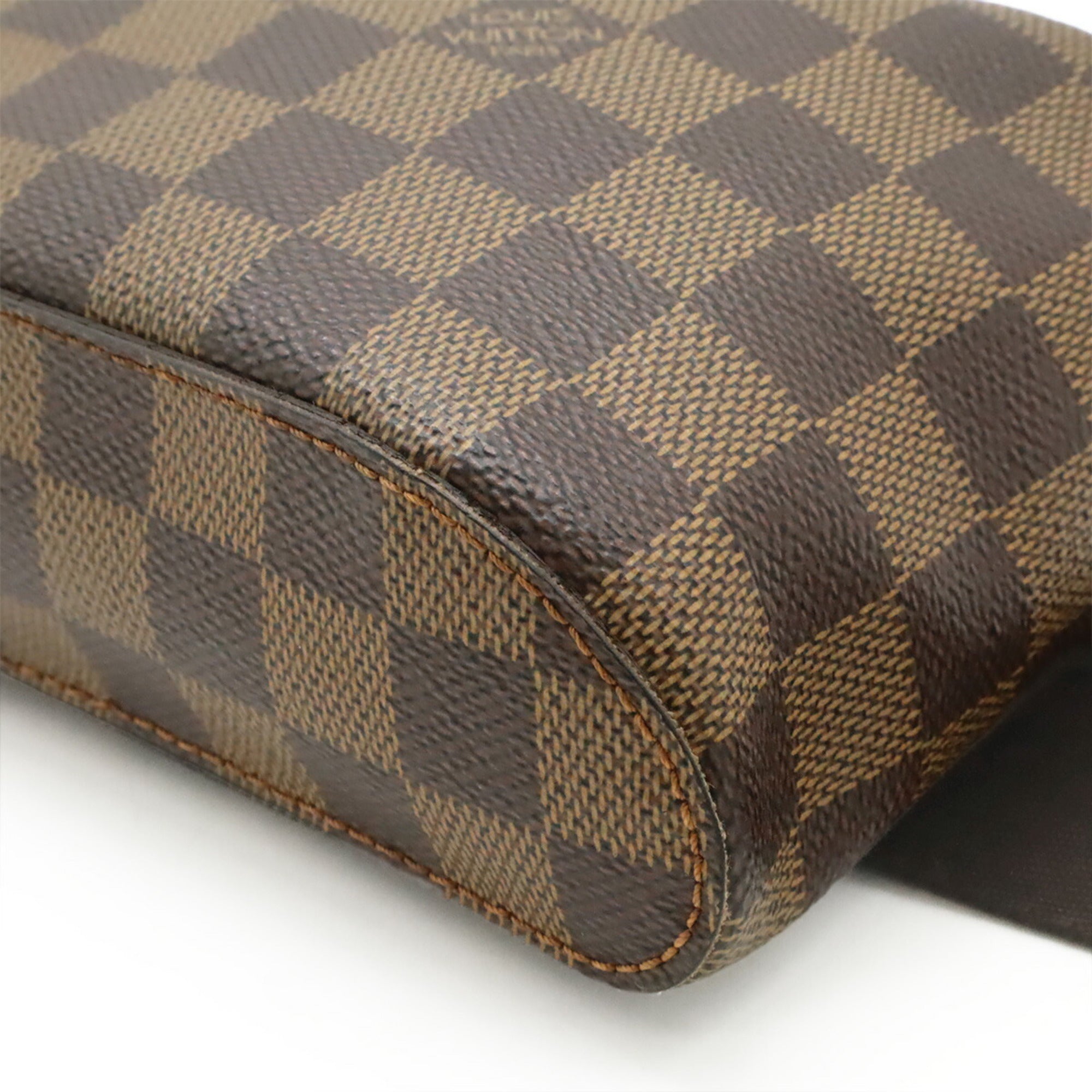 Louis Vuitton Brown Damier Canvas Pvc Damier Canvas Pouch Shoulder Bag Sling Bag (Pre-Owned)