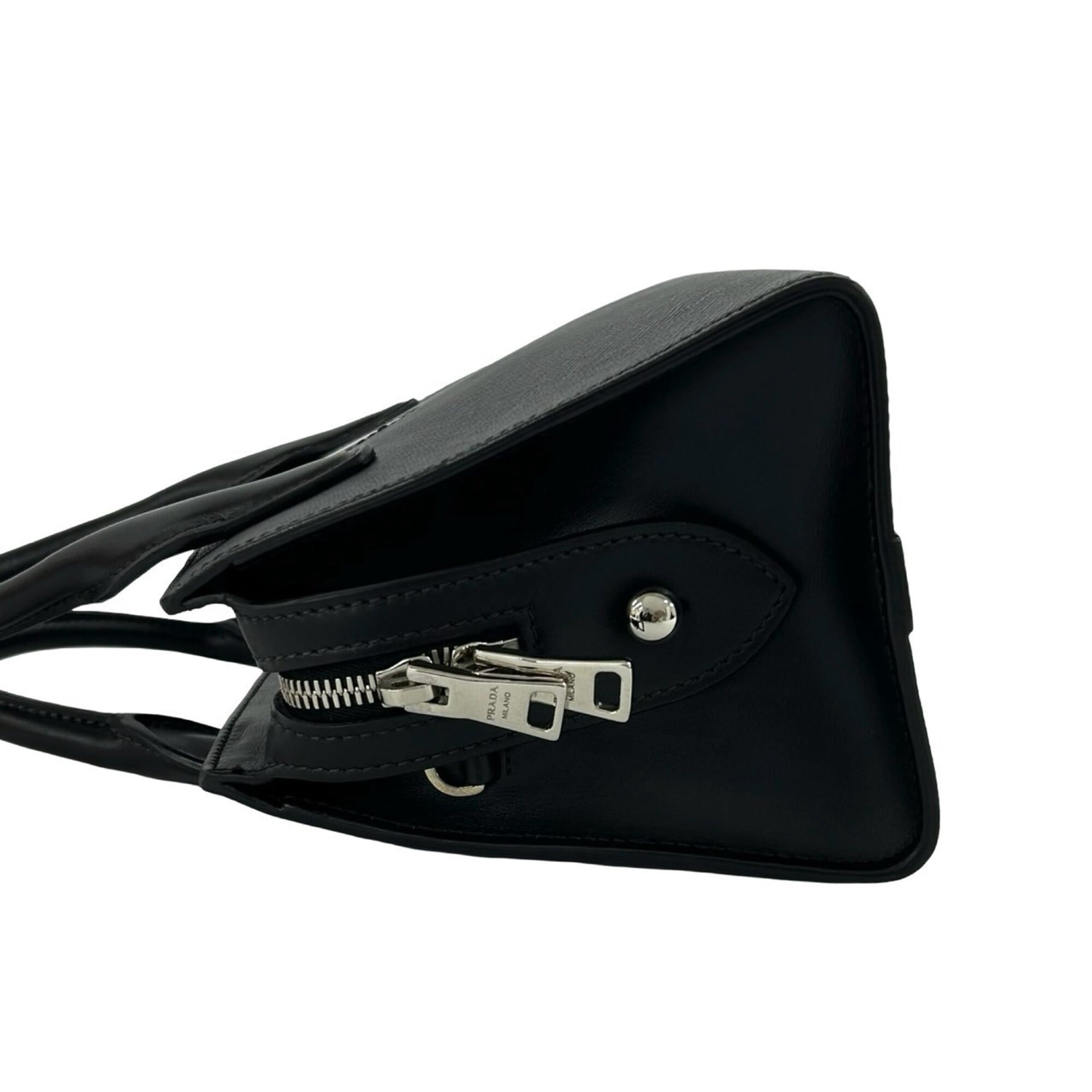 Prada Black Leather Handbag Shoulder Bag (Pre-Owned)