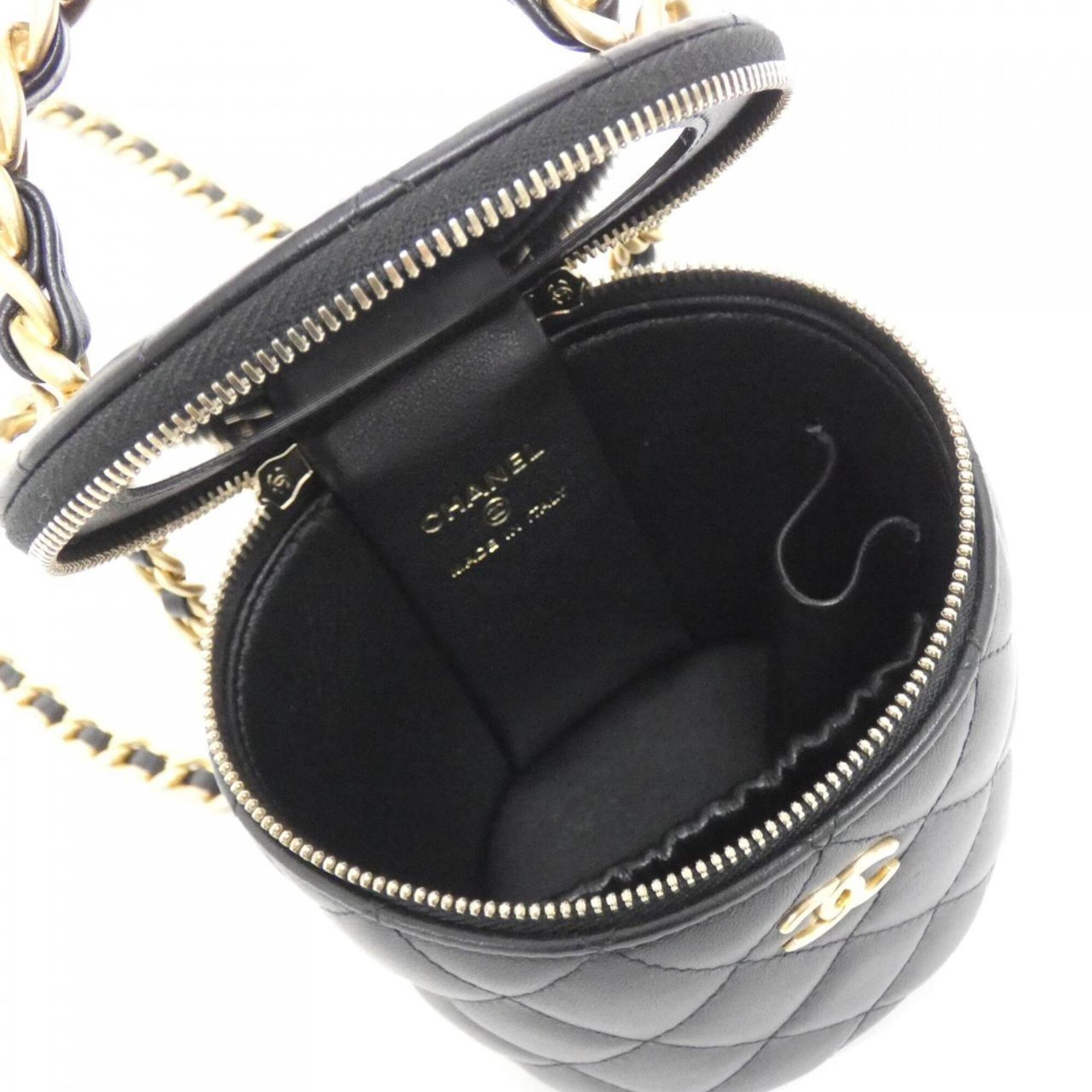 Chanel Black Leather Handbag (Pre-Owned)