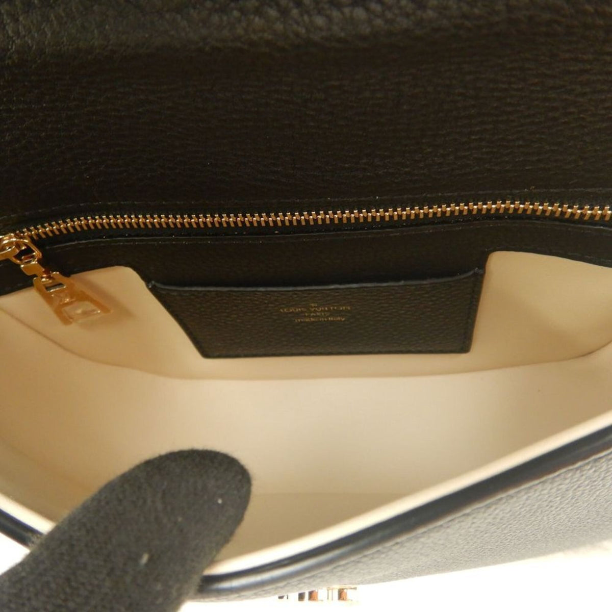 Louis Vuitton Noir White Wool Leather Shoulder Bag (Pre-Owned)