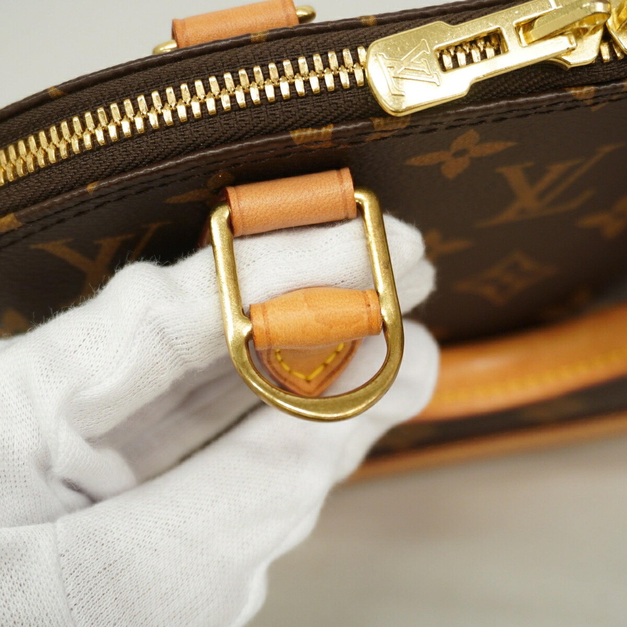 Louis Vuitton Brown Handbag (Pre-Owned)
