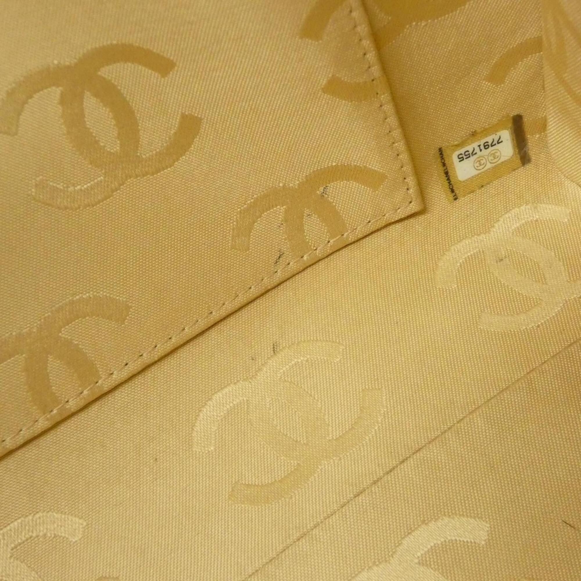 Chanel Beige Handbag (Pre-Owned)