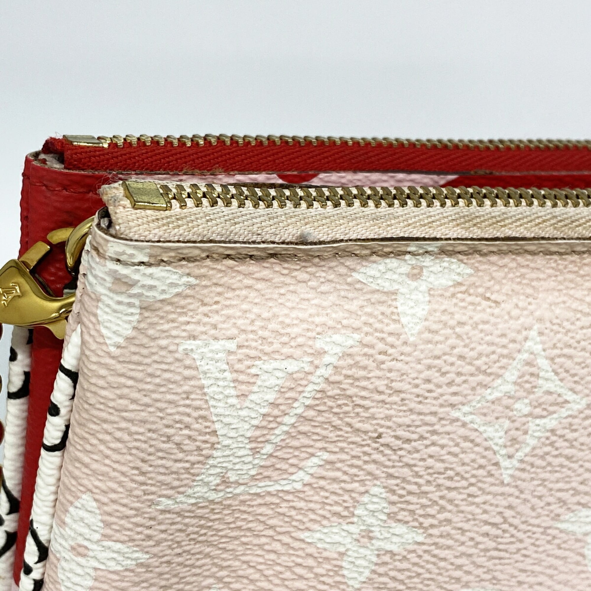 Louis Vuitton Pink Rouge Shoulder Bag (Pre-Owned)