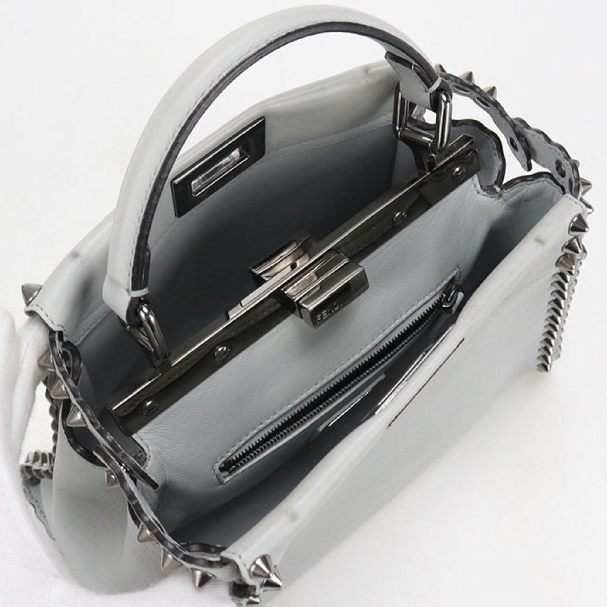 Fendi Gray Leather Handbag (Pre-Owned)