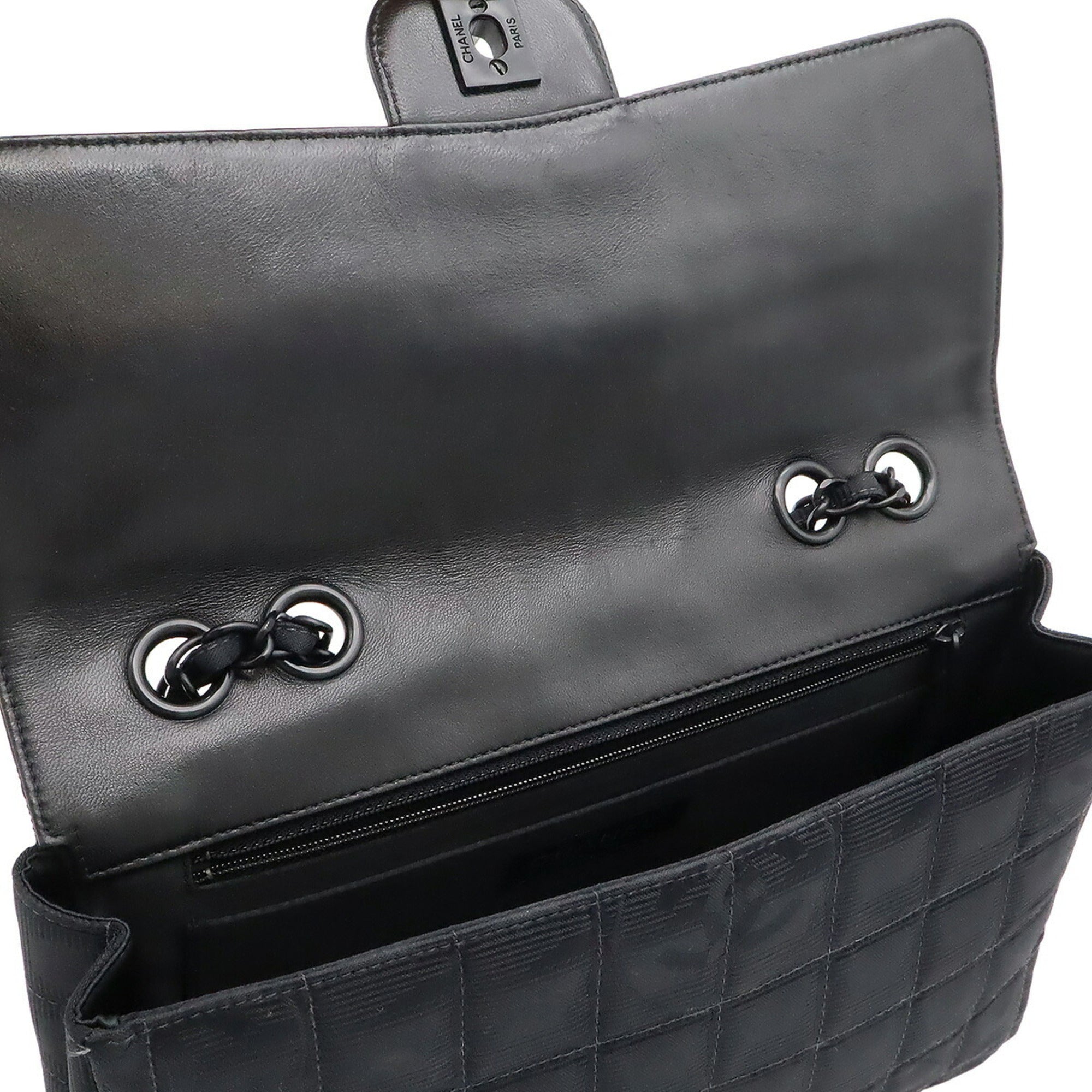 Chanel New Travel Line Black Nylon Leather Shoulder Bag (Pre-Owned)
