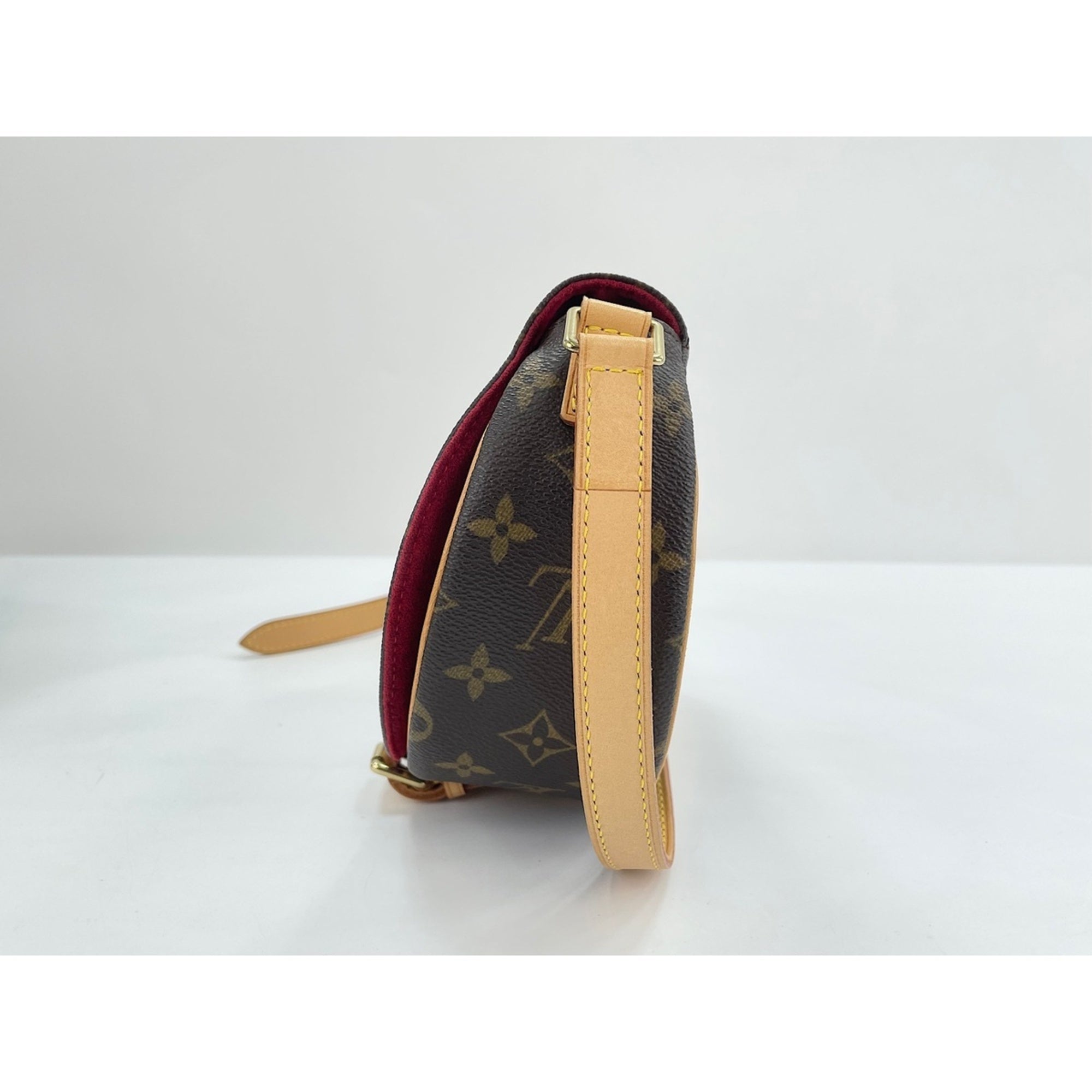Louis Vuitton Brown Monogram Shoulder Bag (Pre-Owned)
