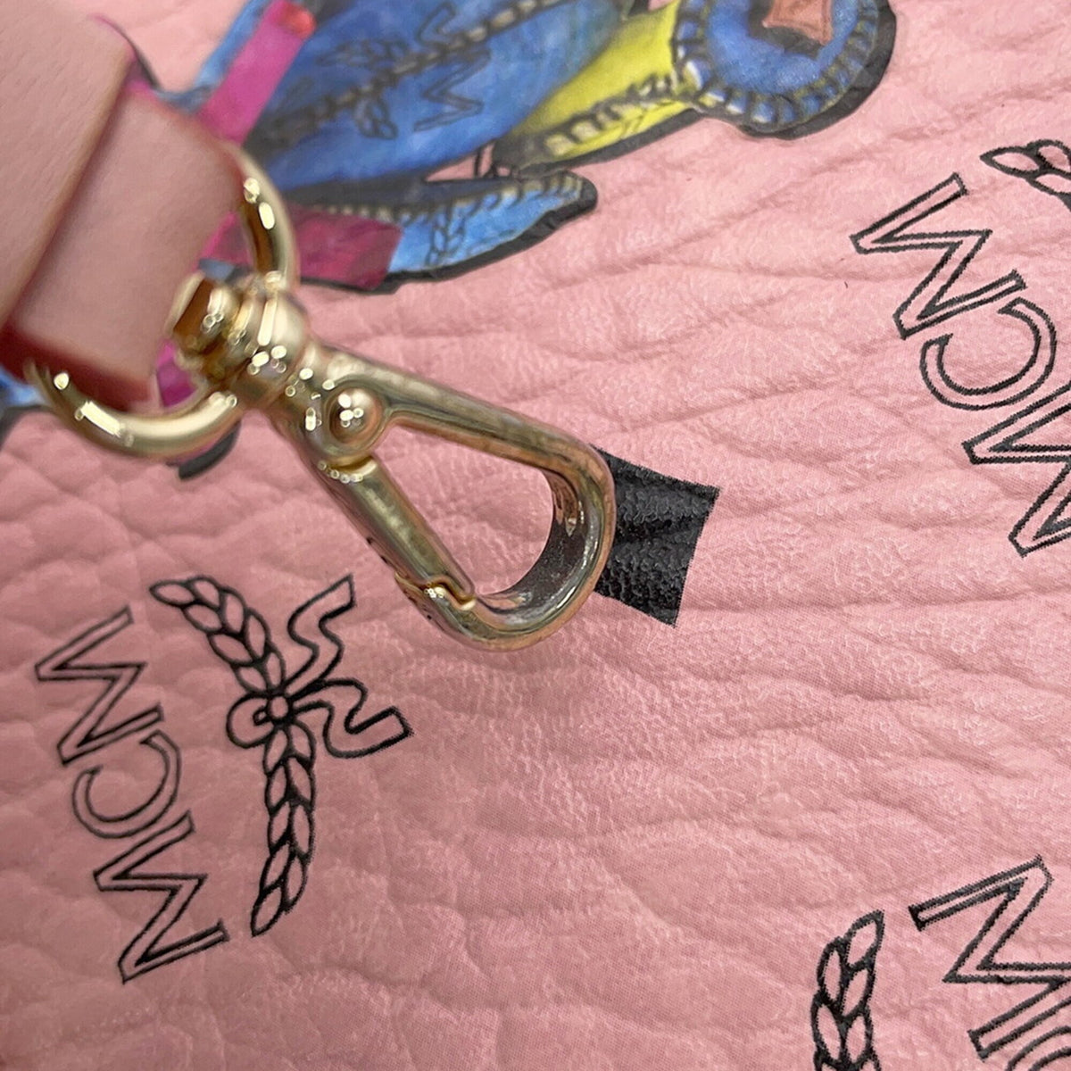 Mcm Pink Leather Handbag (Pre-Owned)