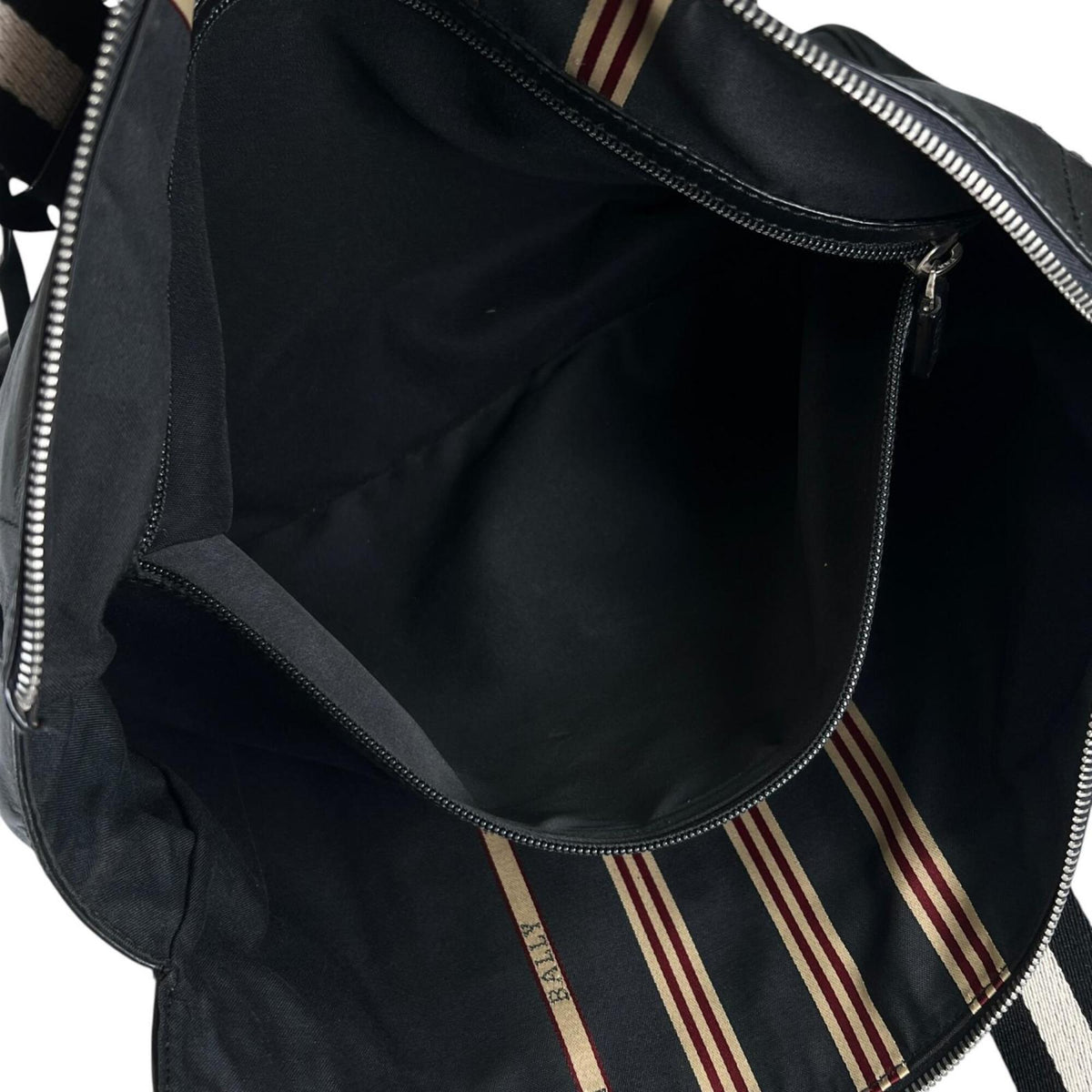 Bally Black White Leather Briefcase (Pre-Owned)
