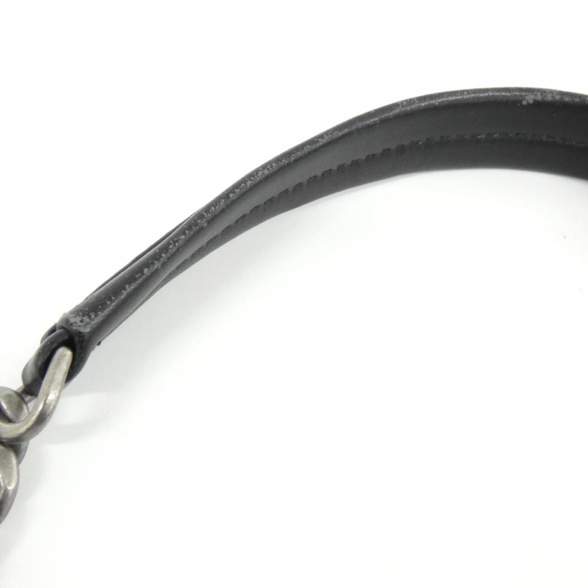 Chanel Black Leather Handbag (Pre-Owned)