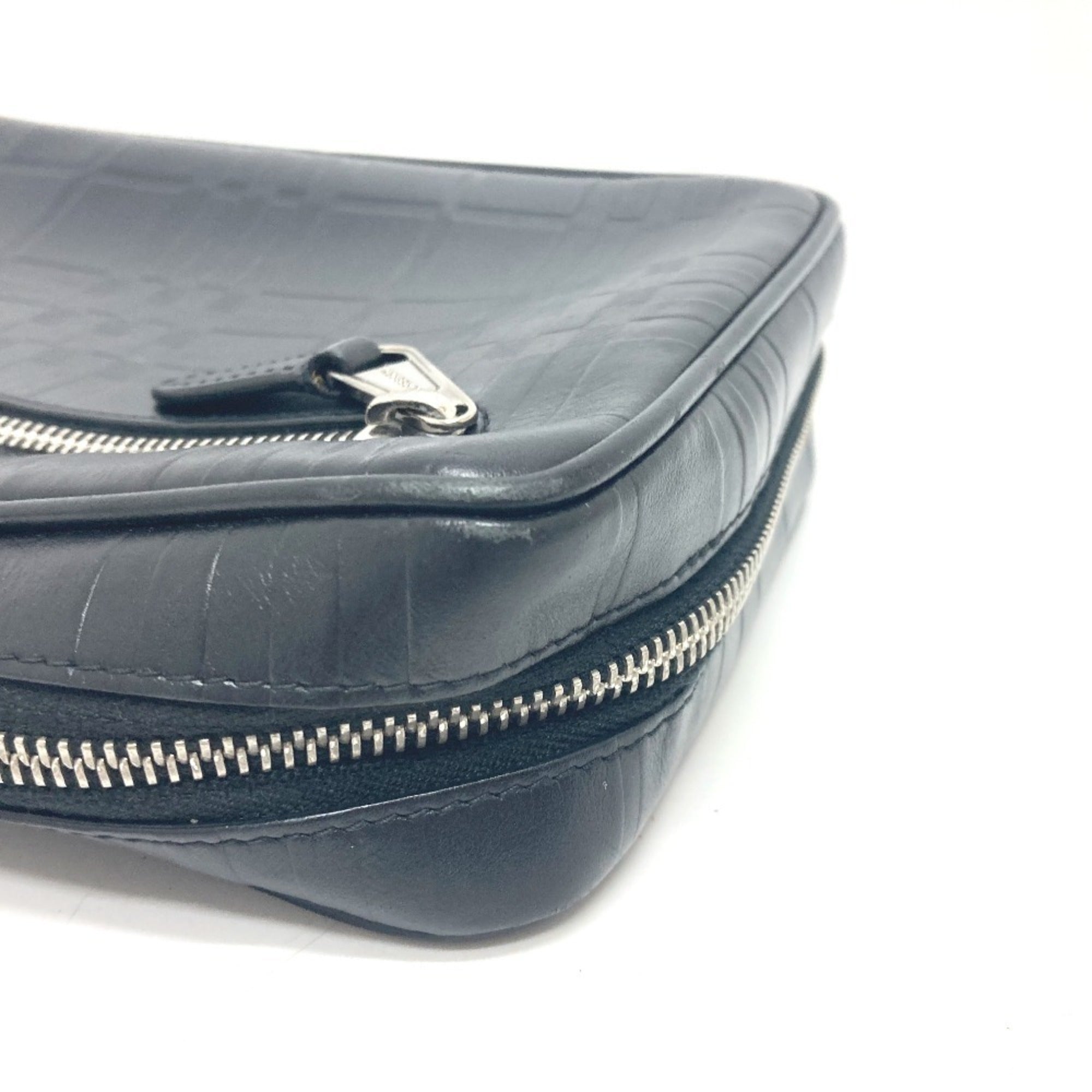 Burberry Black Leather Clutch Bag (Pre-Owned)