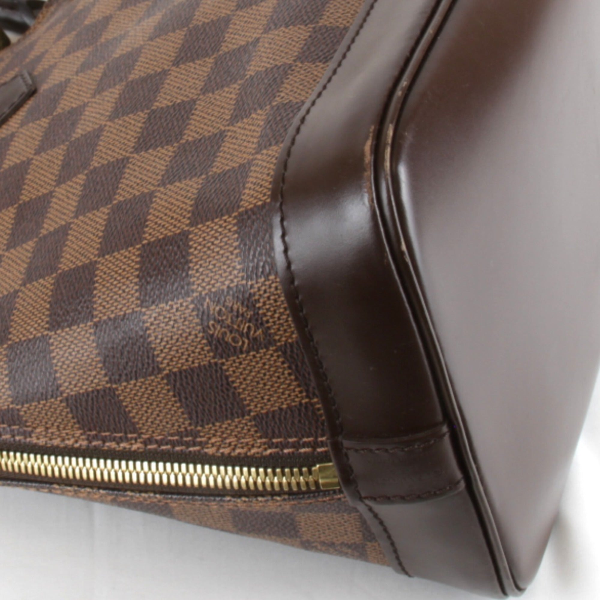 Louis Vuitton Brown Damier Canvas Handbag (Pre-Owned)