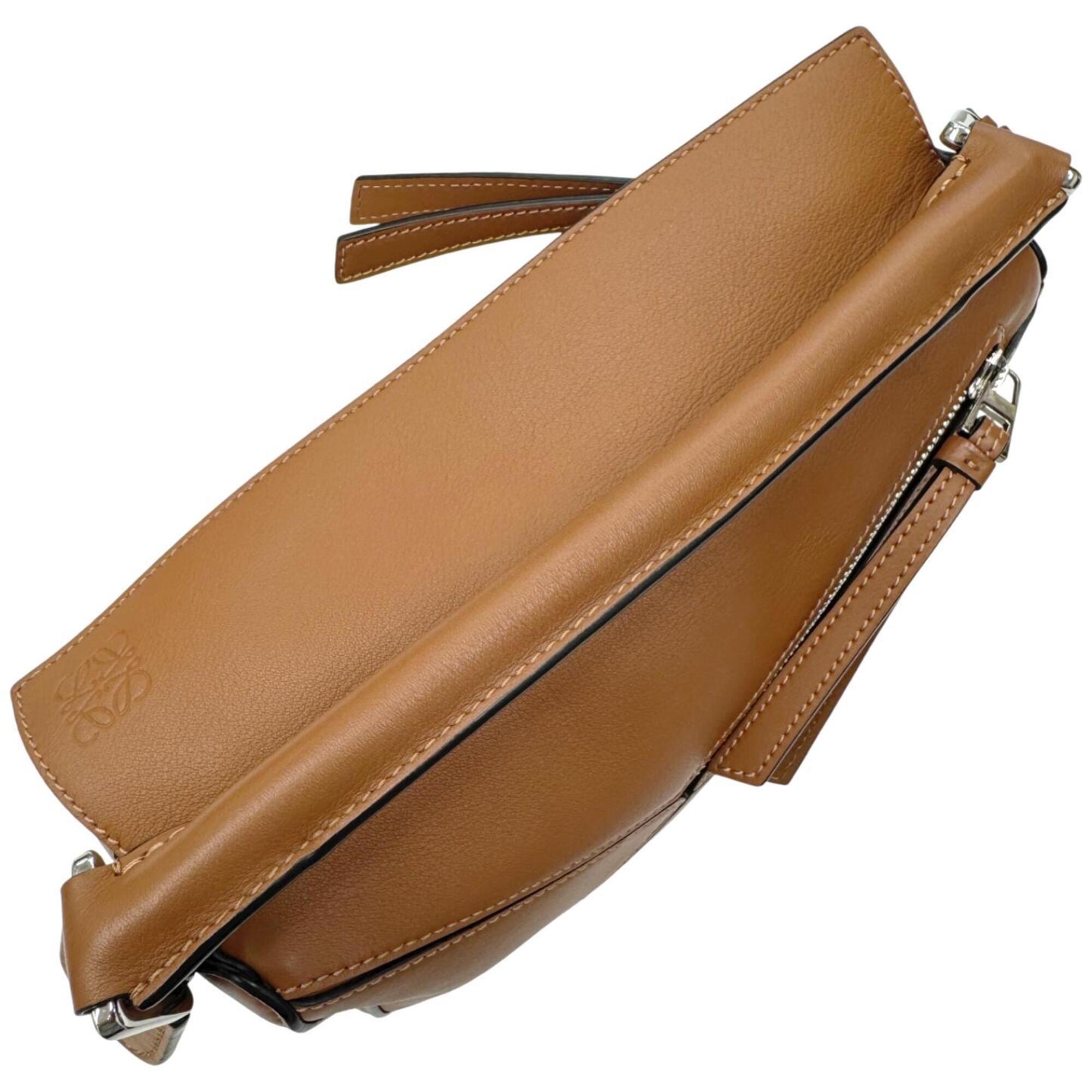 Loewe Brown Leather Shoulder Bag (Pre-Owned)