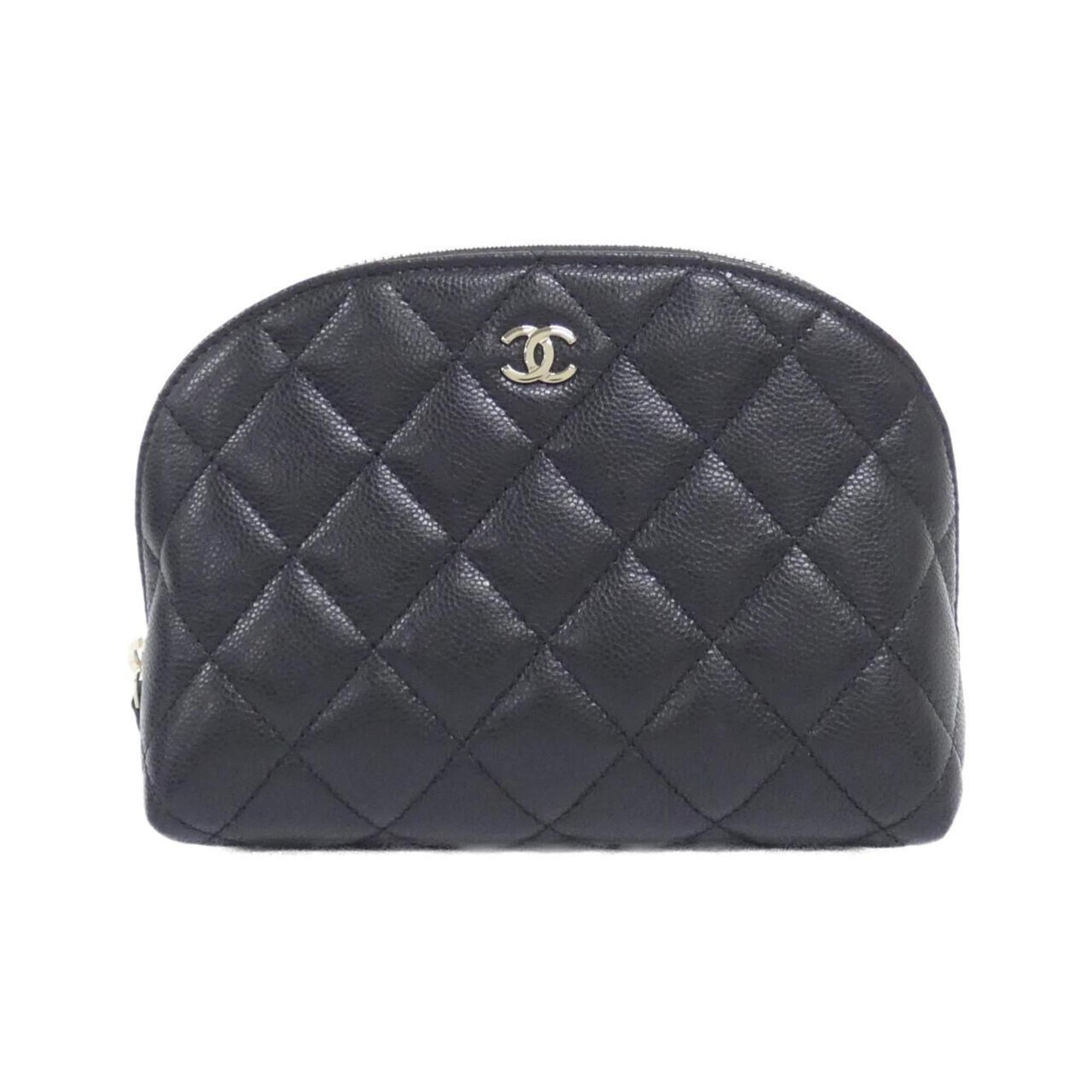 Chanel Black Grained Calfskin Pouch (Pre-Owned)