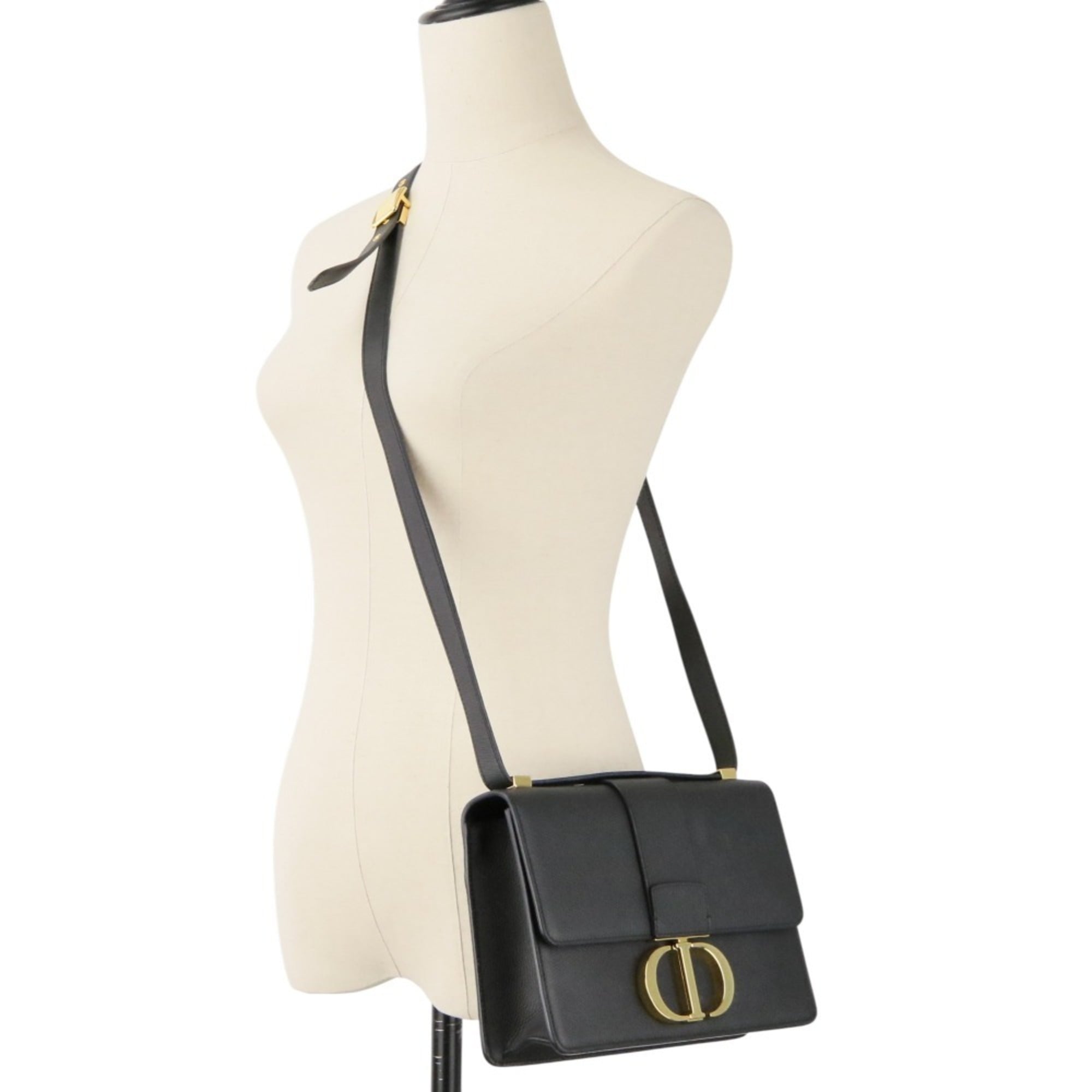 Christian Dior Black Leather Shoulder Bag (Pre-Owned)