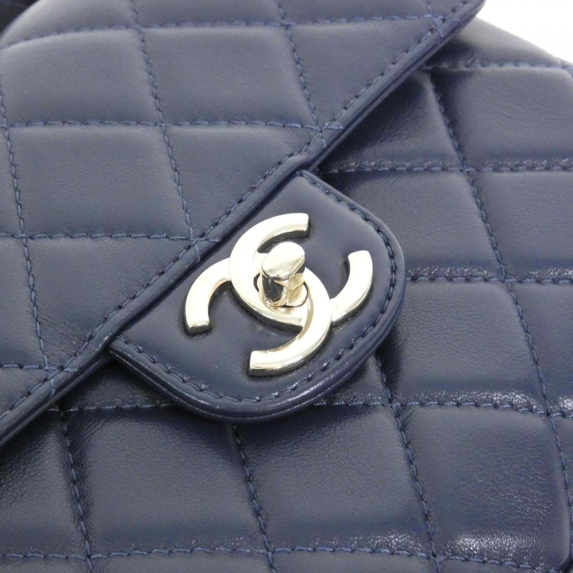 Chanel Navy Leather Handbag (Pre-Owned)