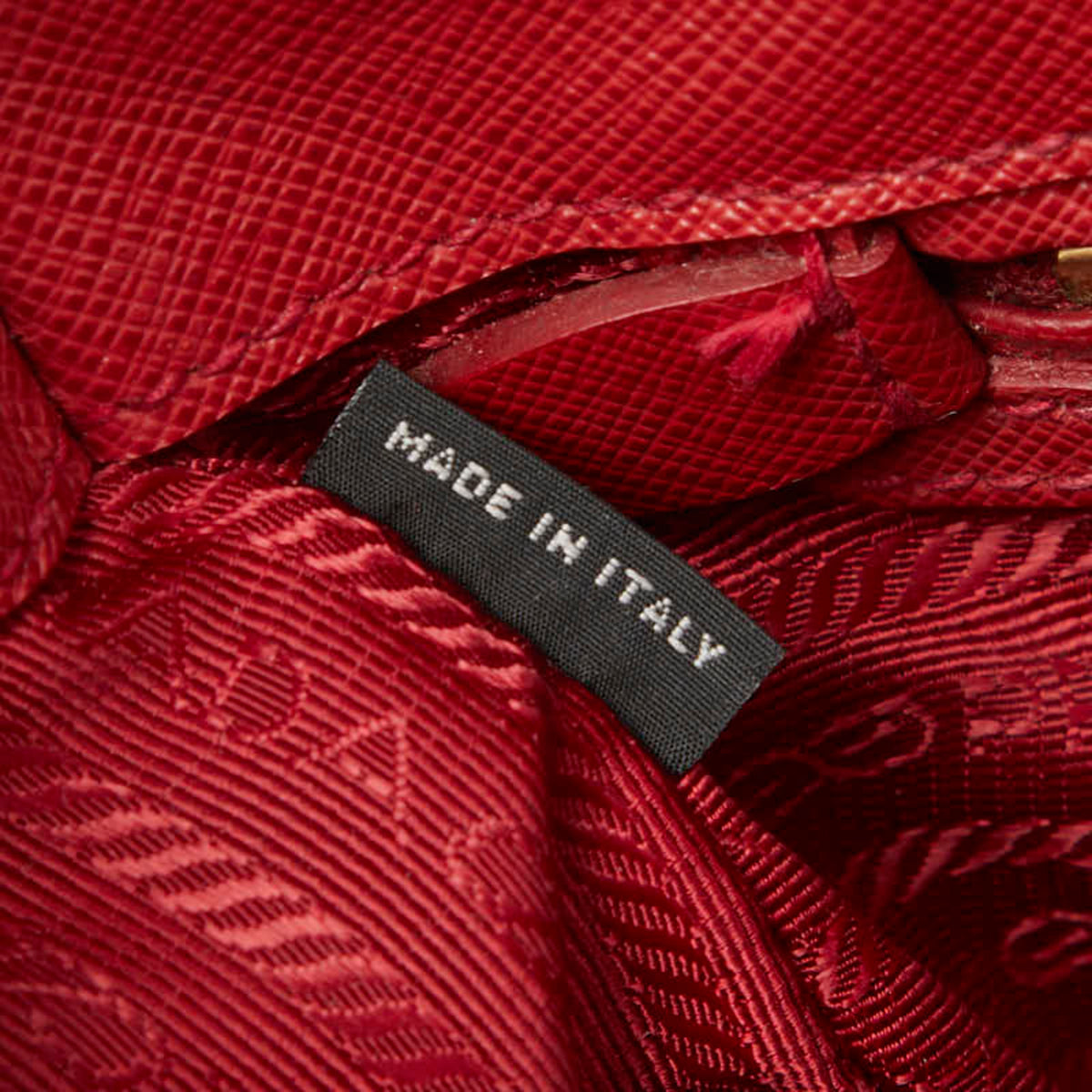 Prada Saffiano Red Color Leather Handbag Shoulder Bag (Pre-Owned)