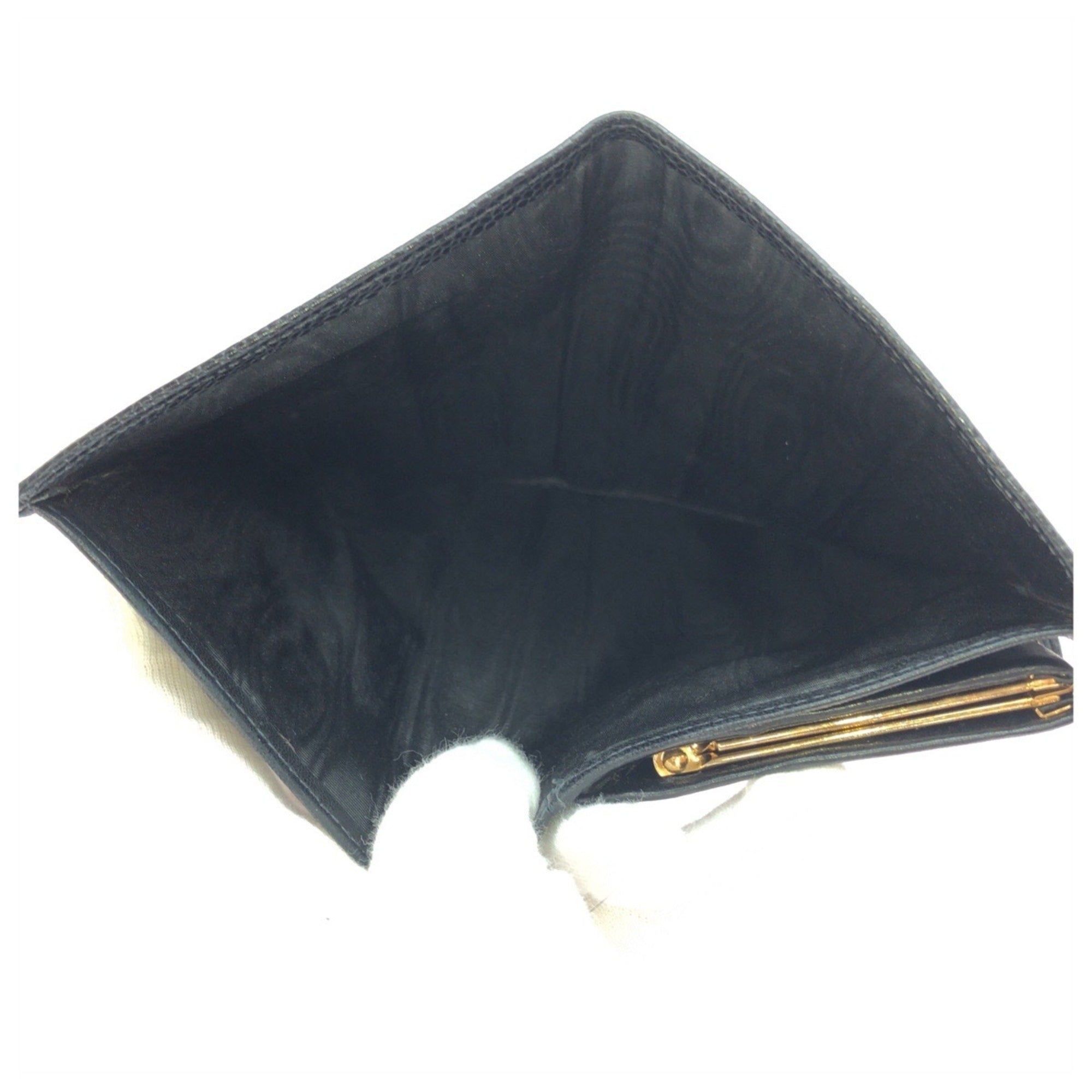 Chanel Black Leather Middle Wallet (Bi-Fold) (Pre-Owned)