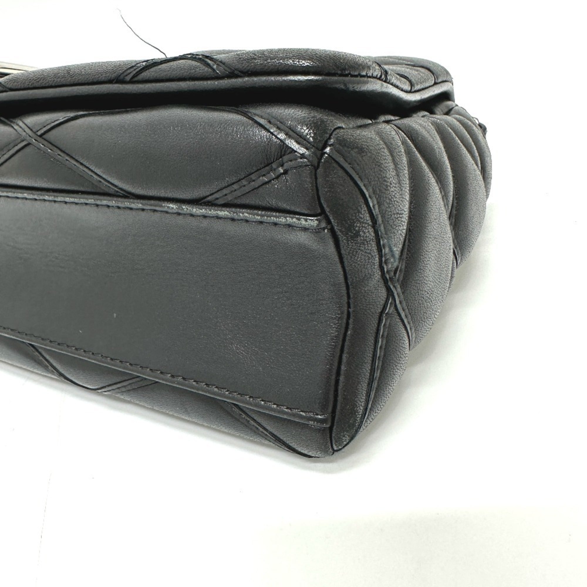 Louis Vuitton Black Noir Leather Handbag Shoulder Bag (Pre-Owned)