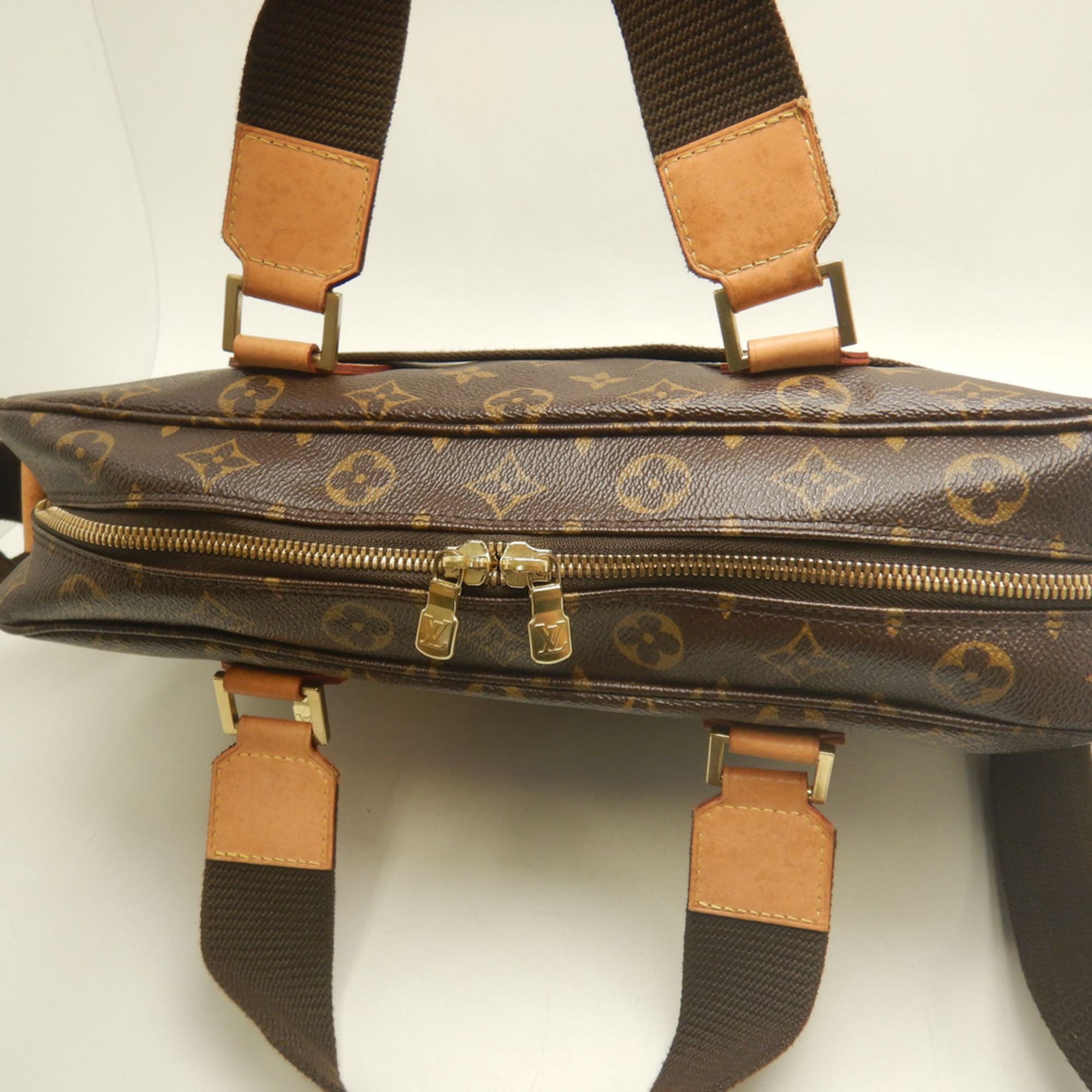 Louis Vuitton Brown Monogram Canvas Briefcase (Pre-Owned)