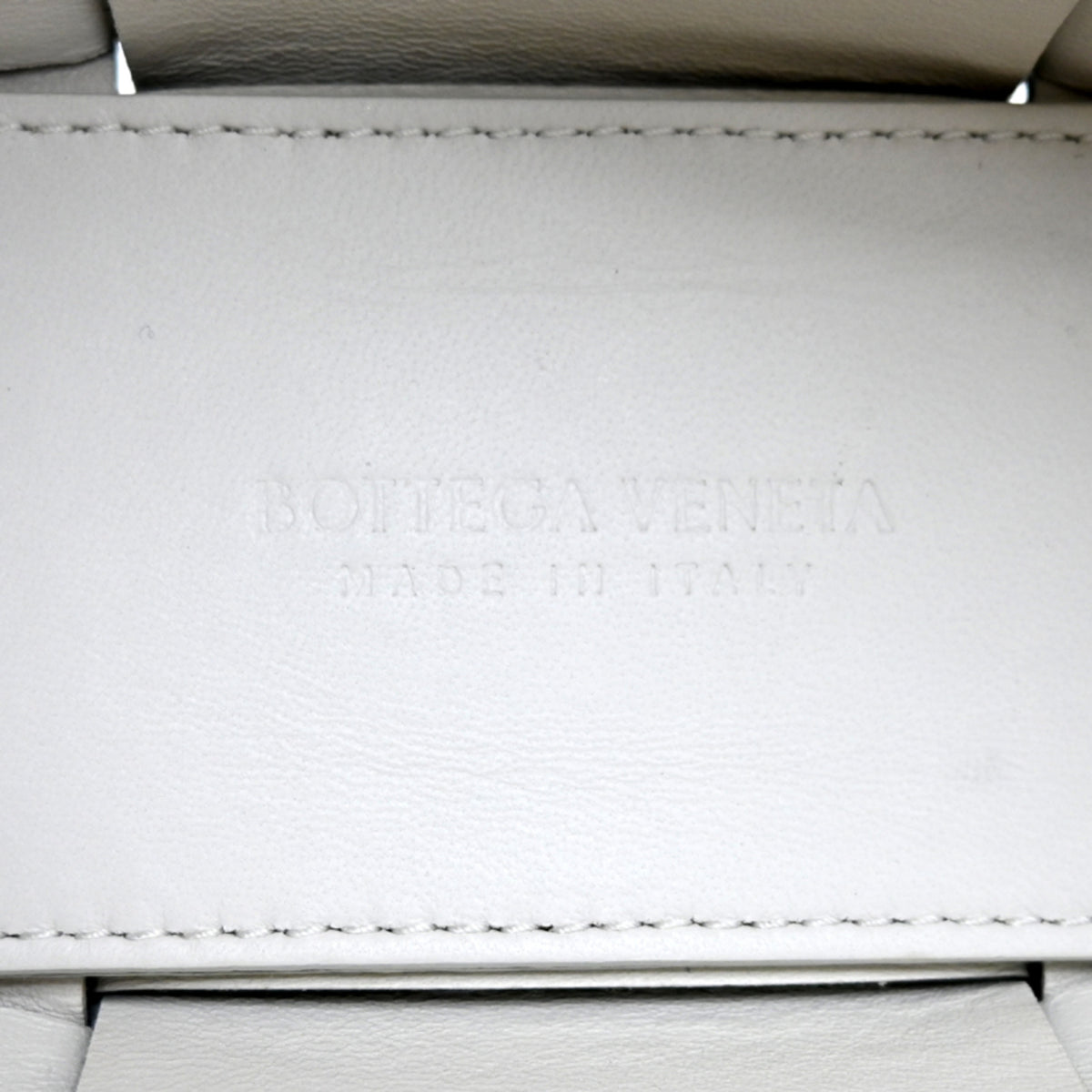 Bottega Veneta White Leather Tote Bag (Pre-Owned)