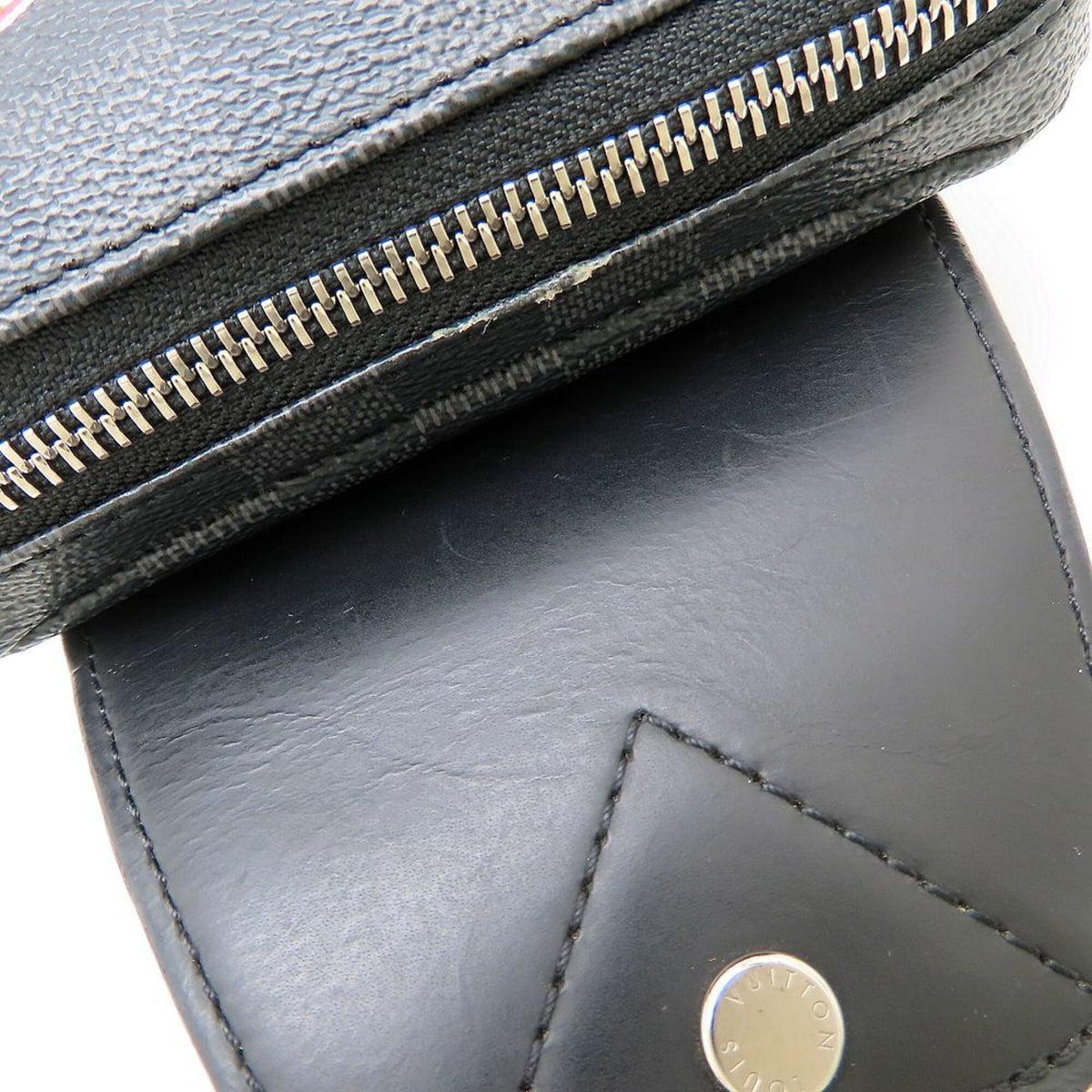 Louis Vuitton Damier Graphite Black Gray Damier Graphite Sling Bag (Pre-Owned)
