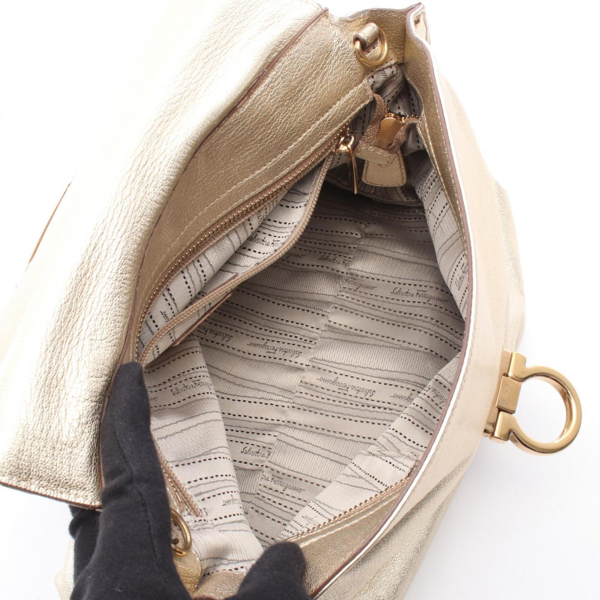 Salvatore Ferragamo Gold Leather Handbag (Pre-Owned)