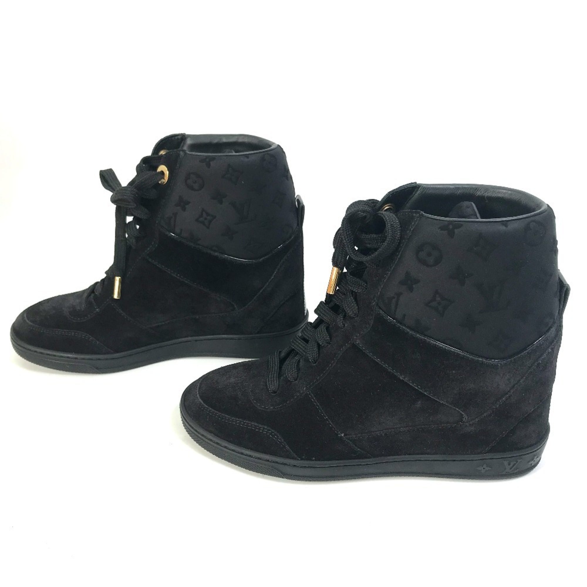 Louis Vuitton Black Sneakers (Pre-Owned)