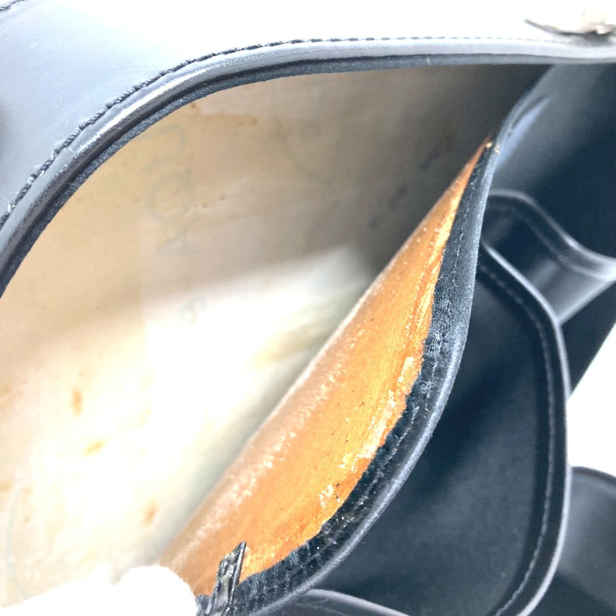Louis Vuitton Black Other Handbag (Pre-Owned)