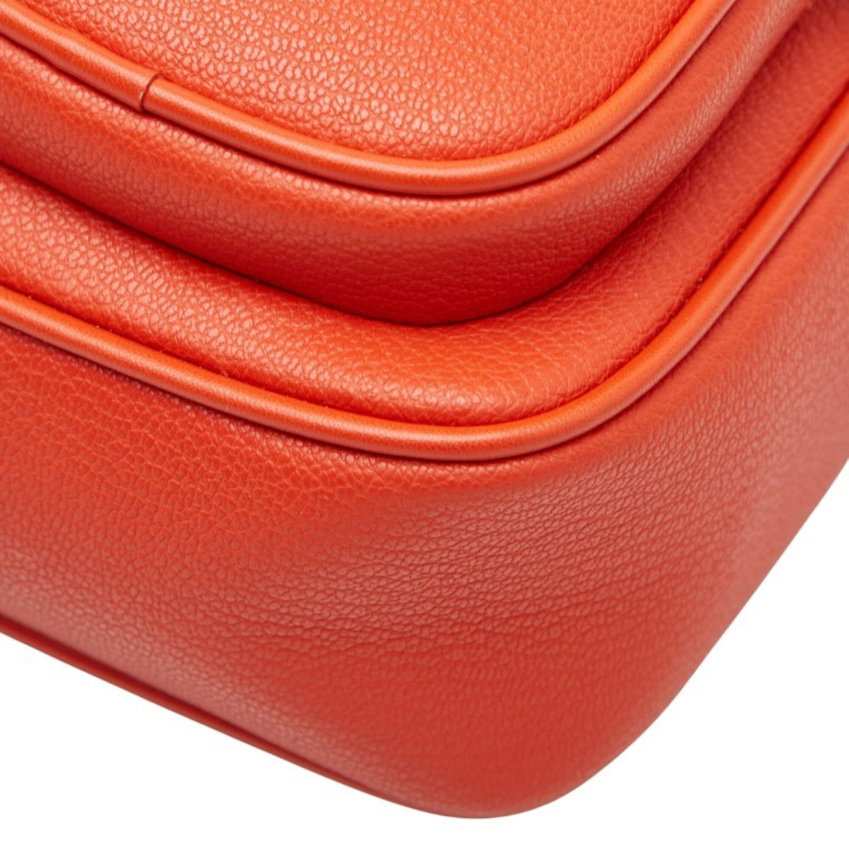 Michael Kors Orange Leather Pouch Shoulder Bag Weekend Bag (Pre-Owned)