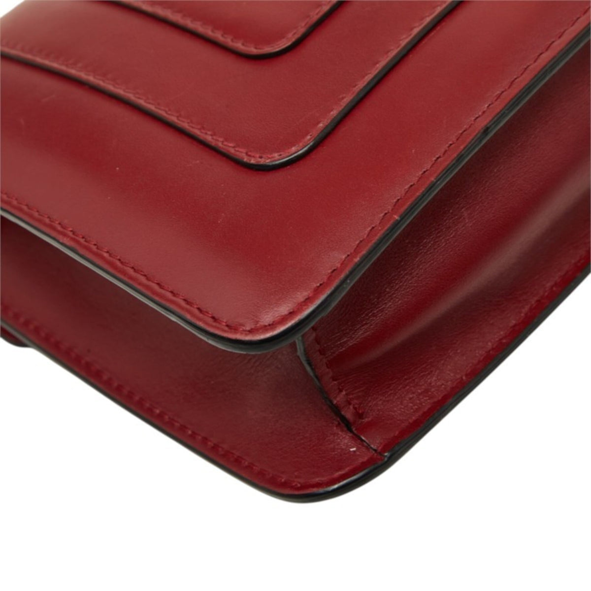 Bvlgari Red Color Wine Leather Shoulder Bag (Pre-Owned)