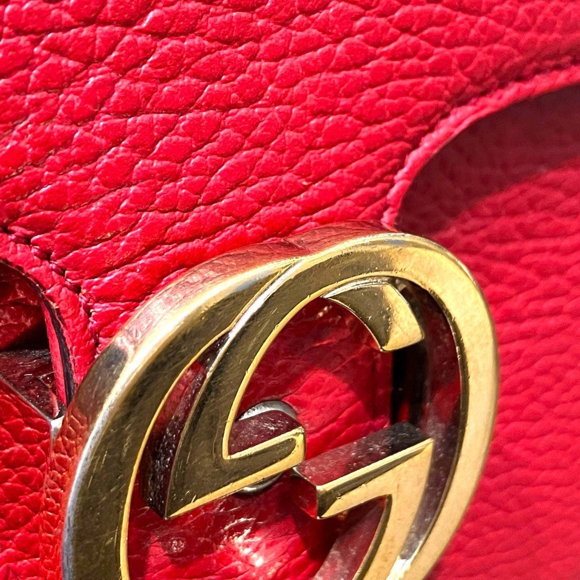 Gucci Red Color Leather Shoulder Bag (Pre-Owned)