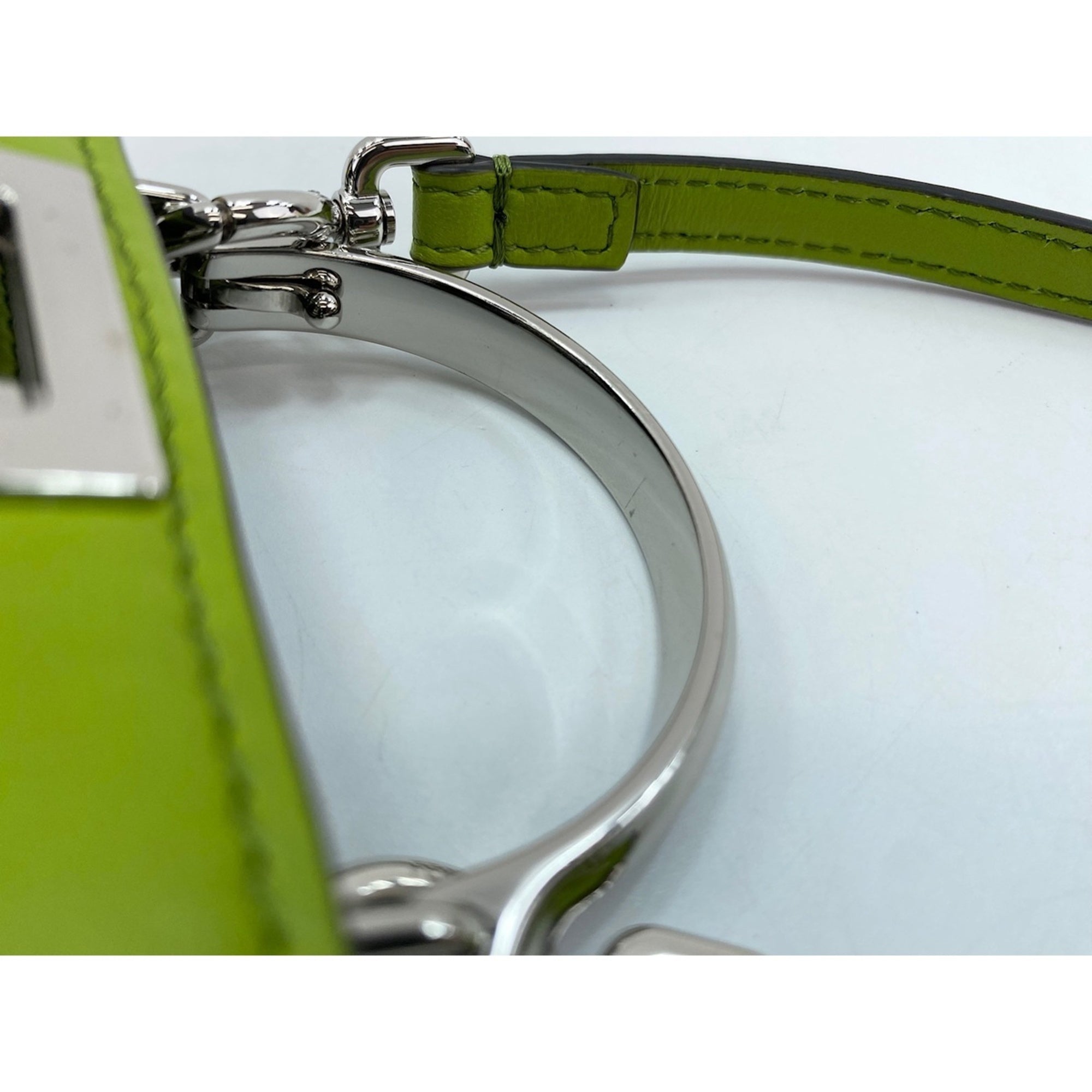 Fendi Green Shoulder Bag (Pre-Owned)