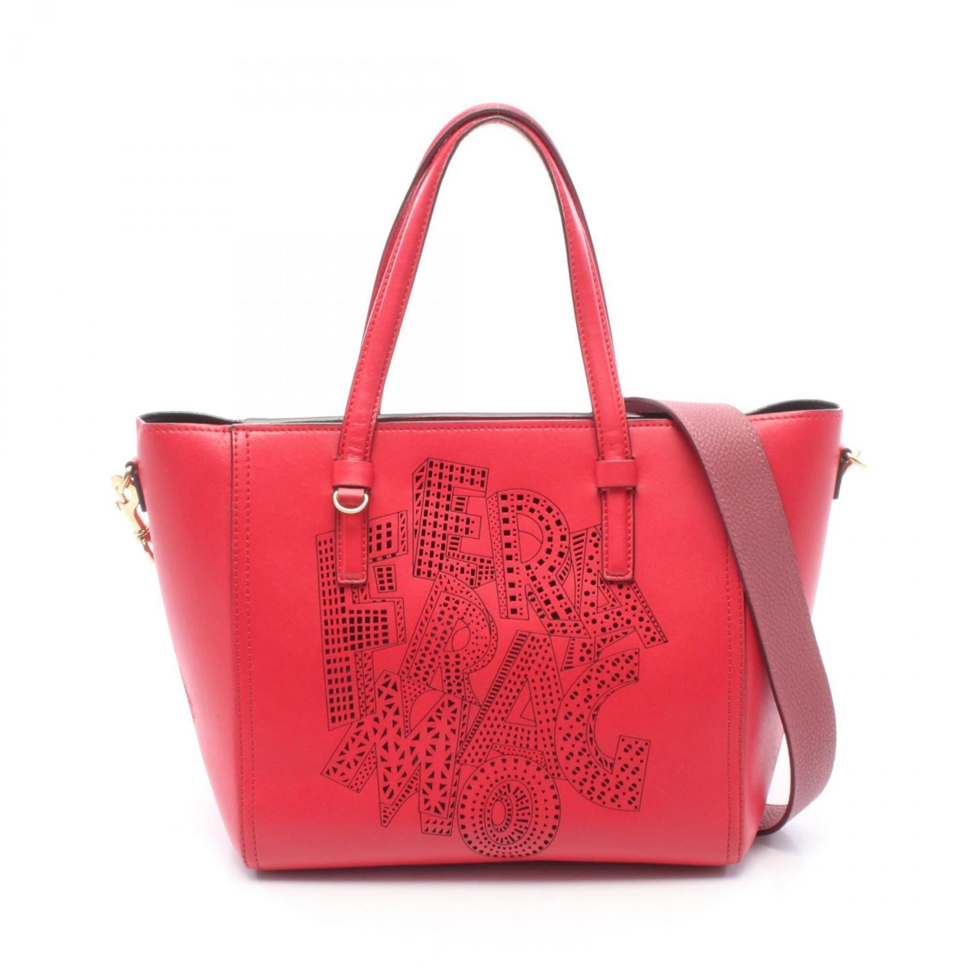 Salvatore Ferragamo Red Color Leather Handbag (Pre-Owned)