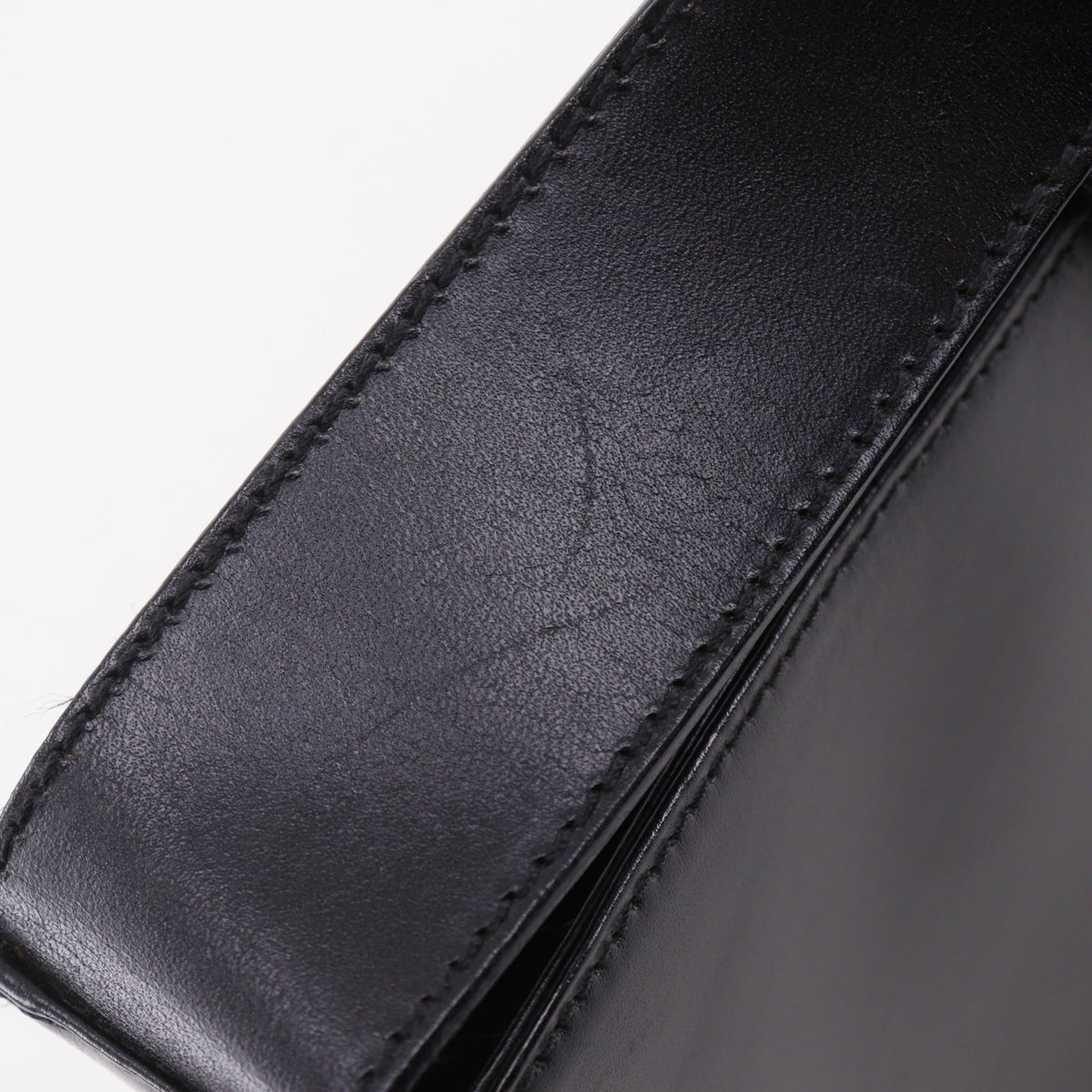 Burberry Black Leather Shoulder Bag (Pre-Owned)