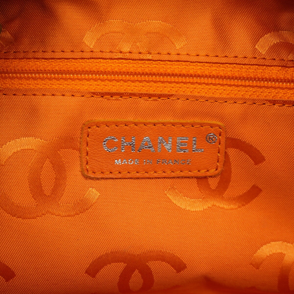 Chanel Dark Brown Leather Shoulder Bag (Pre-Owned)
