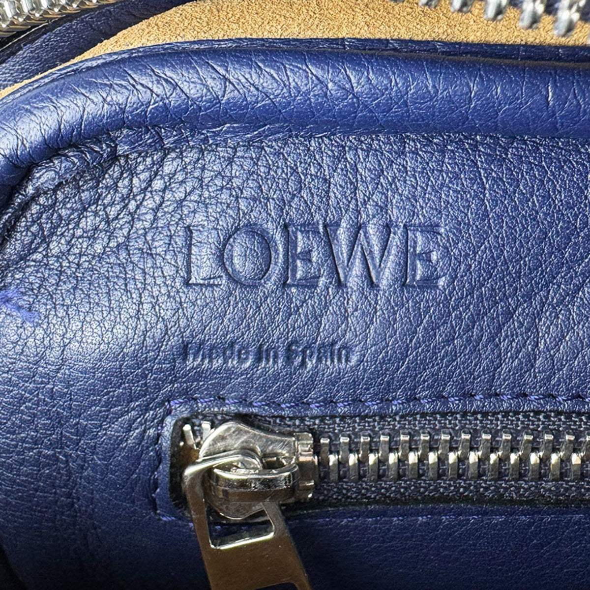 Loewe Navy Leather Handbag Shoulder Bag (Pre-Owned)