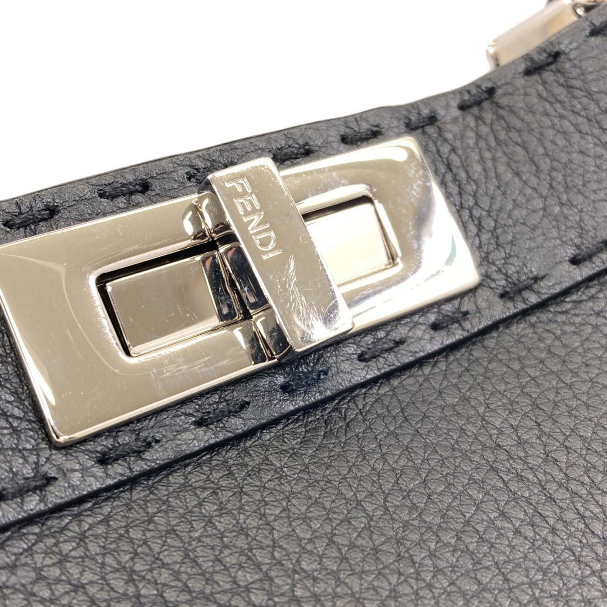 Fendi Black Leather Handbag (Pre-Owned)