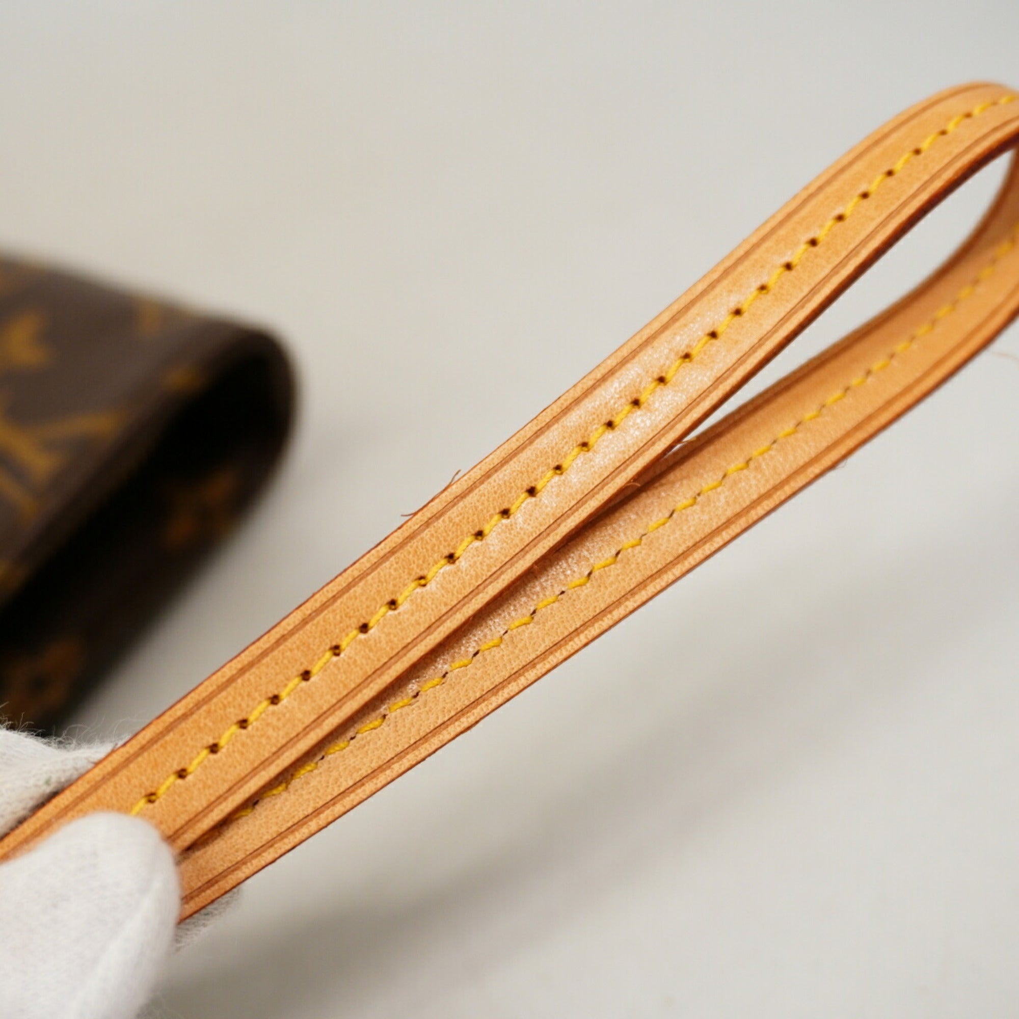 Louis Vuitton Brown Pouch (Pre-Owned)