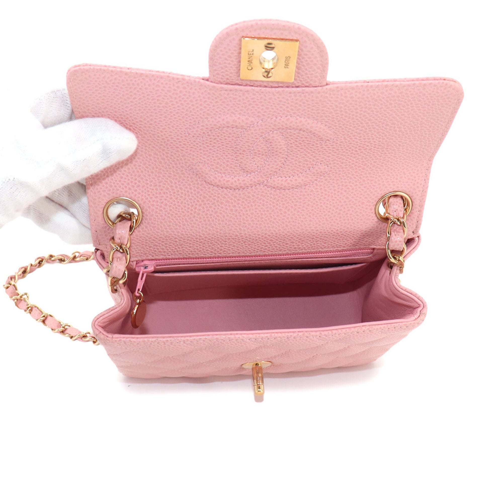 Chanel Pink Grained Calfskin Shoulder Bag (Pre-Owned)