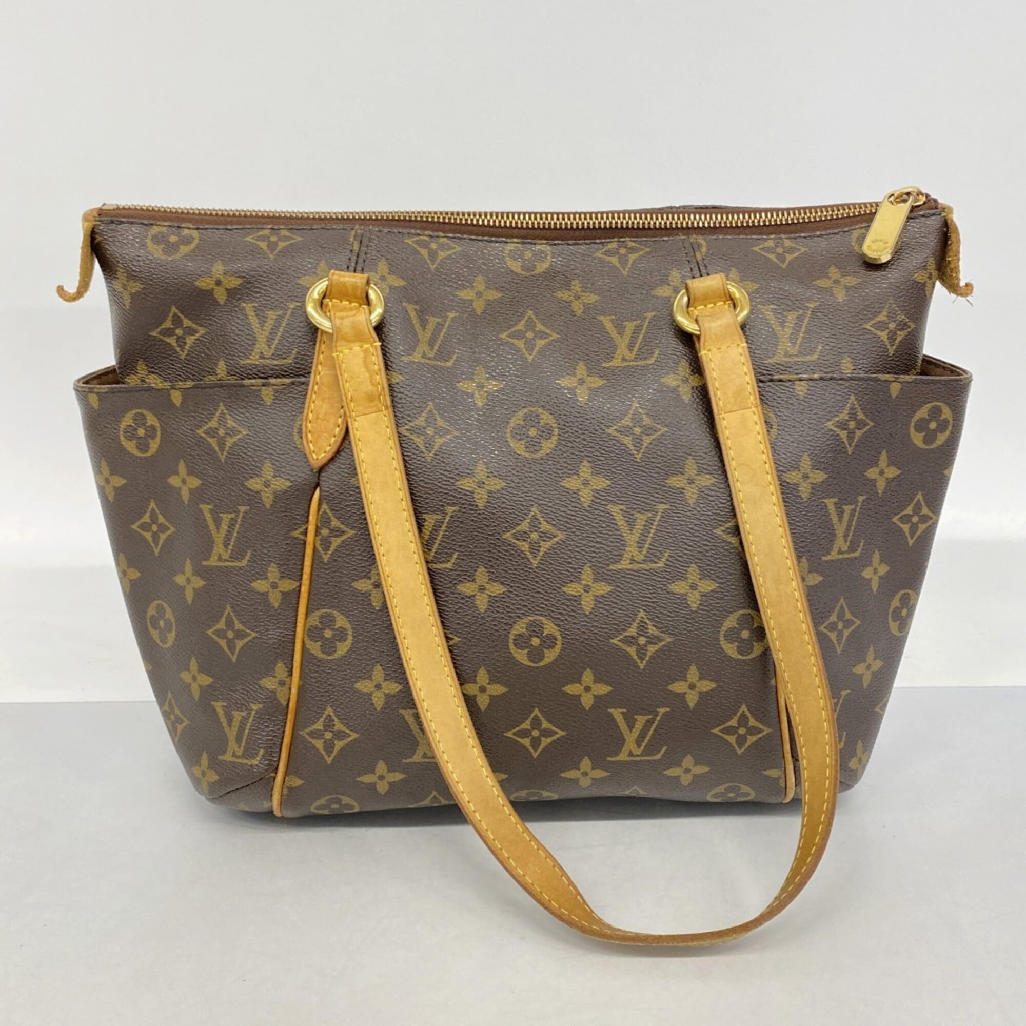 Louis Vuitton Brown Tote Bag (Pre-Owned)