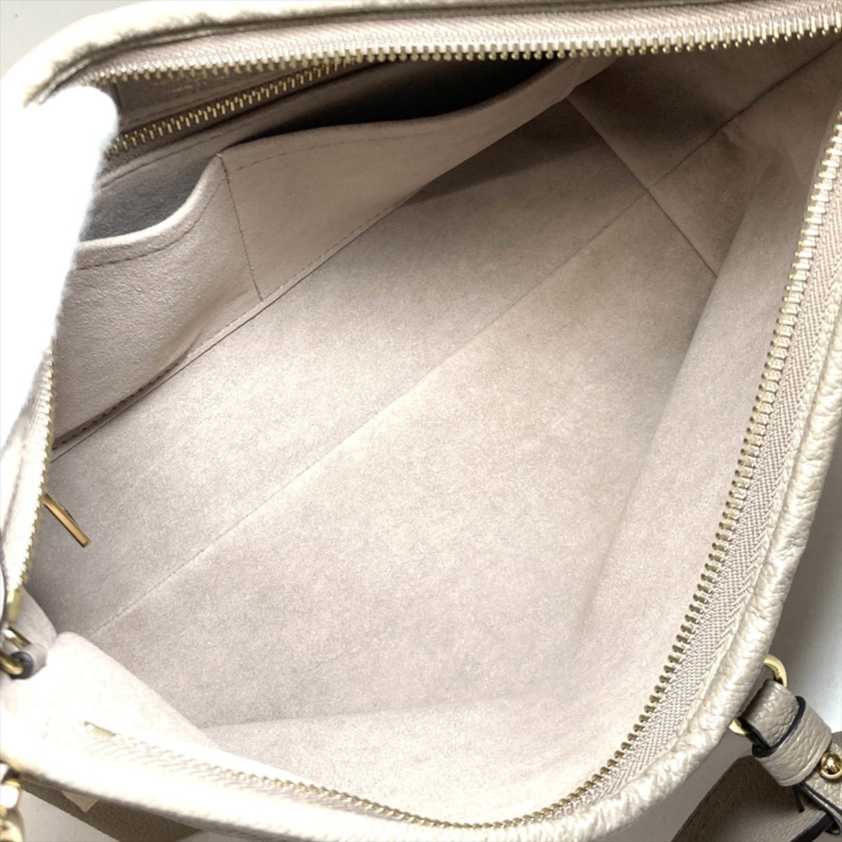 Louis Vuitton Beige Bicolor Cream Monogram Or Monogram Empreinte Pouch Shoulder Bag (Pre-Owned)
