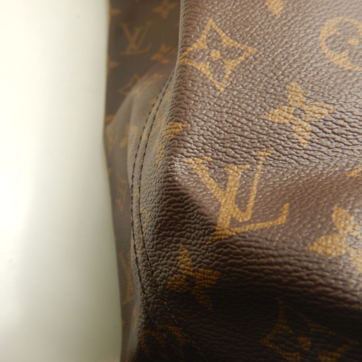 Louis Vuitton Brown Monogram Pouch Shoulder Bag (Pre-Owned)