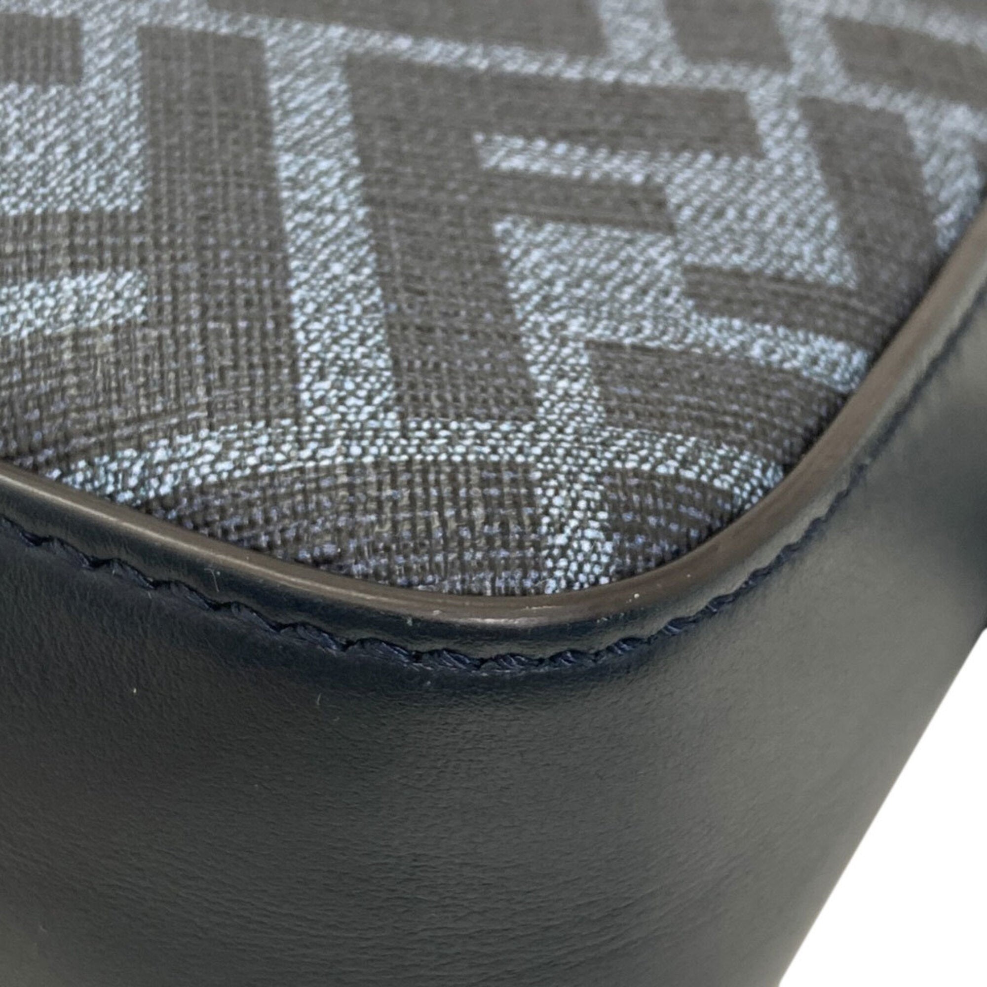 Fendi Navy Leather Shoulder Bag (Pre-Owned)