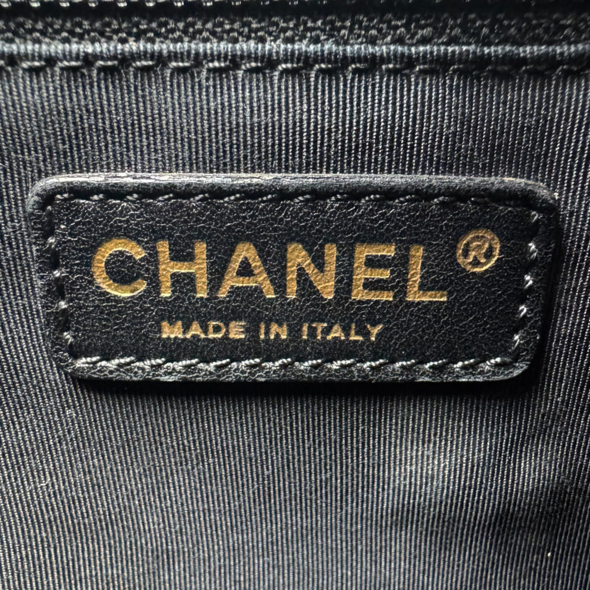 Chanel Black Grained Calfskin Tote Bag (Pre-Owned)