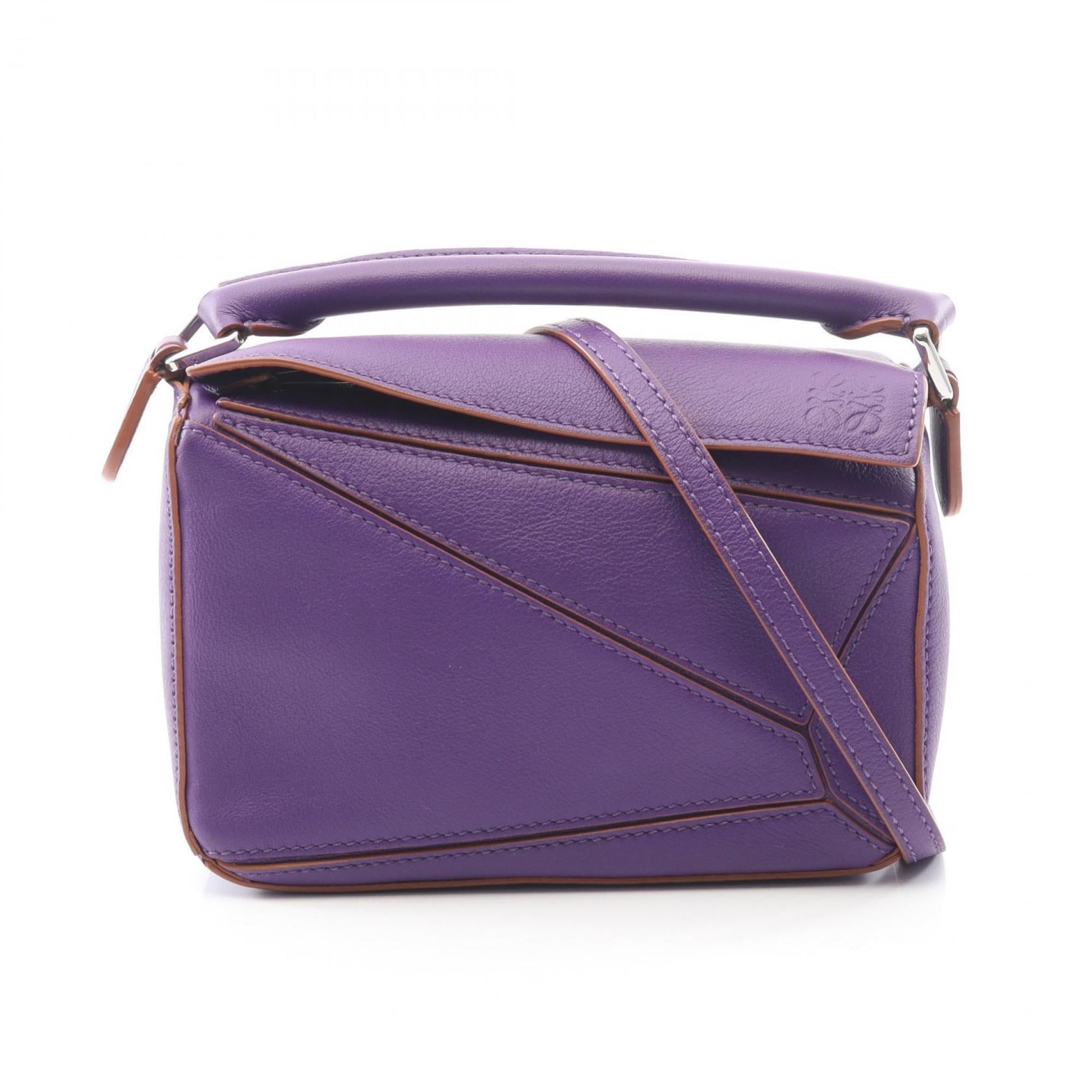 Loewe Purple Leather Handbag (Pre-Owned)