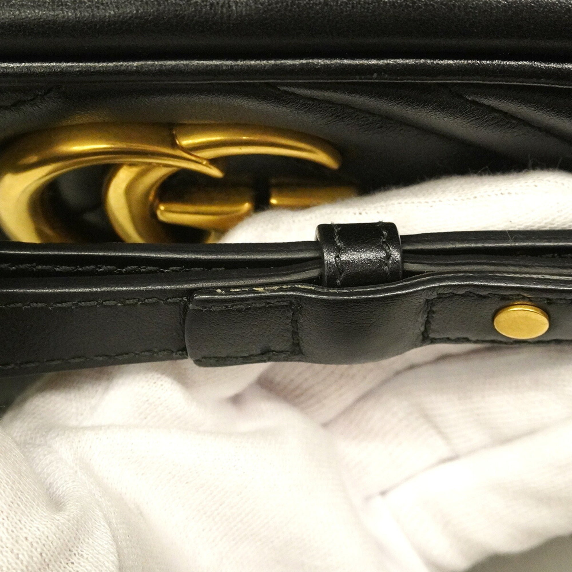 Gucci Black Leather Shoulder Bag (Pre-Owned)